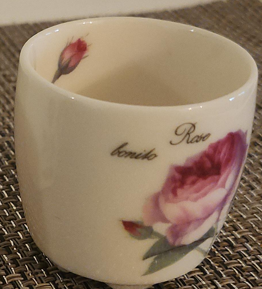 Set of 2 SouvNear Rose Bonito Tea Cups thumbnail