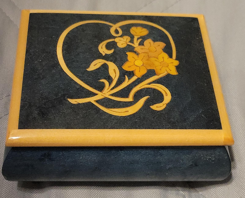 Anri Form Music Box Company Music Box thumbnail