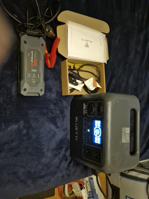 + Bluetti AC70 Power Station