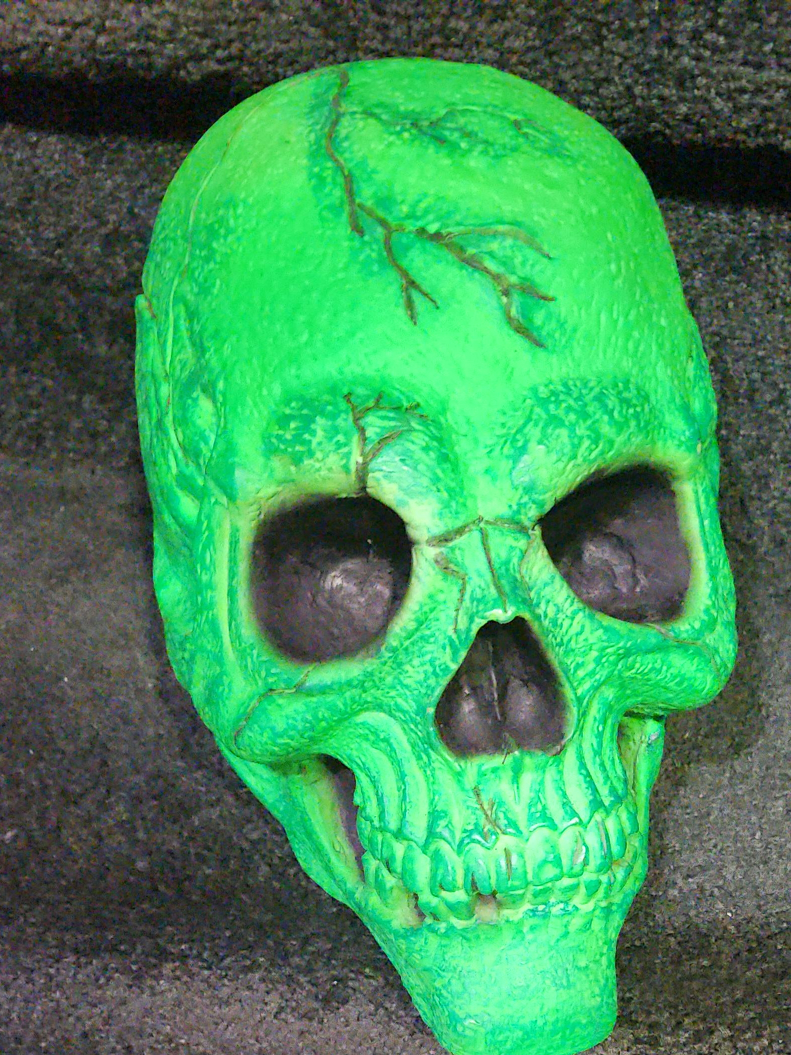 Green Skull Halloween Decoration 🎃 thumbnail