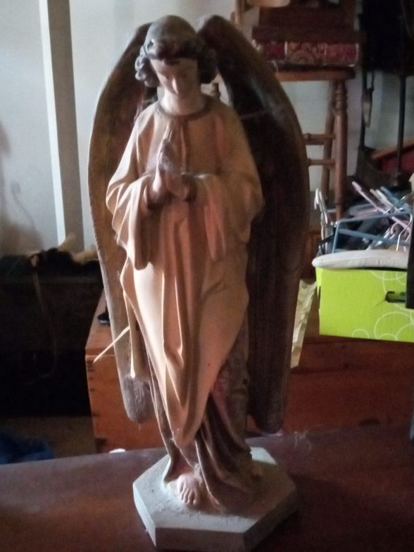 Angel Statue thumbnail