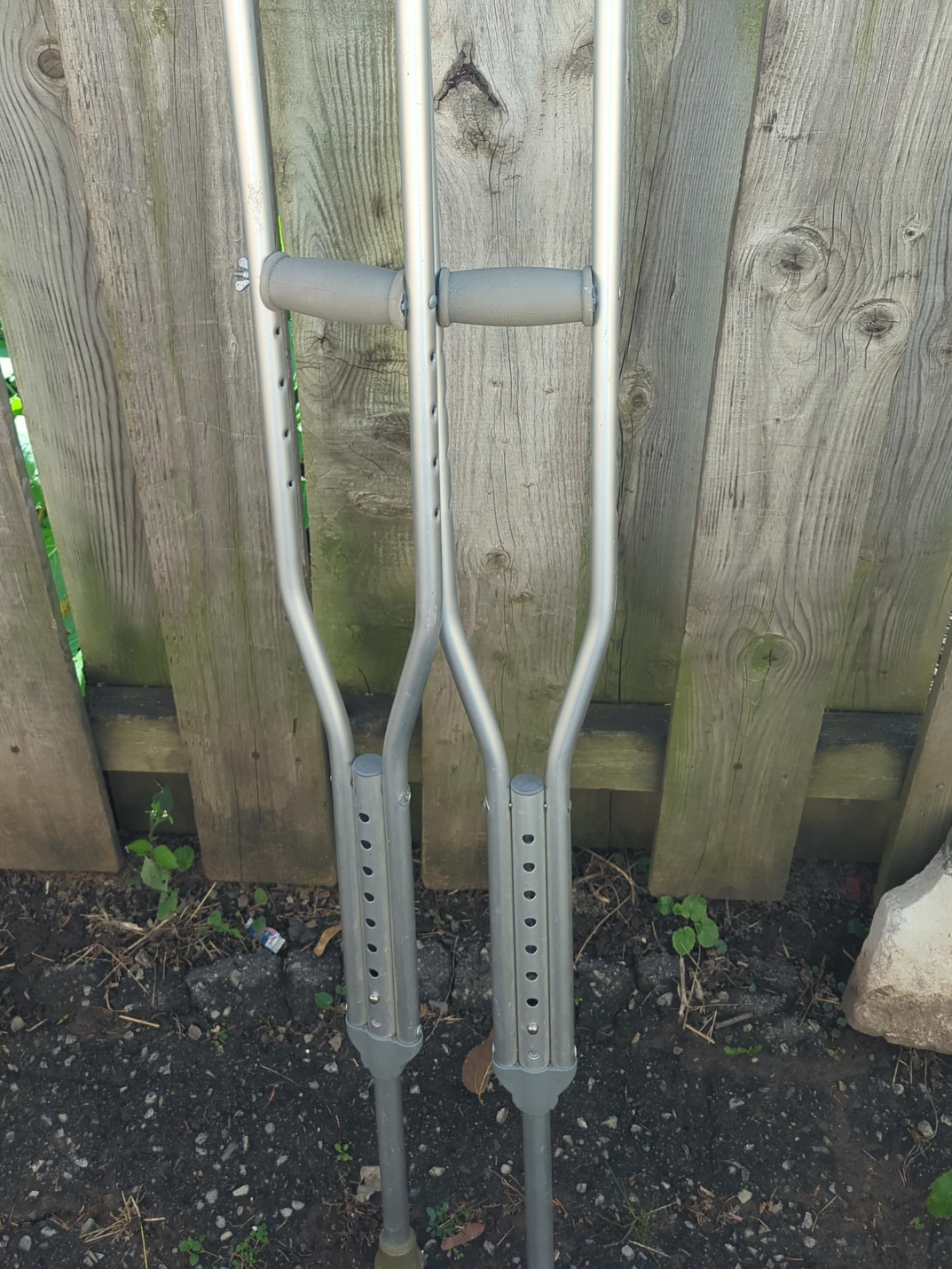 Adjustable Aluminum Crutches