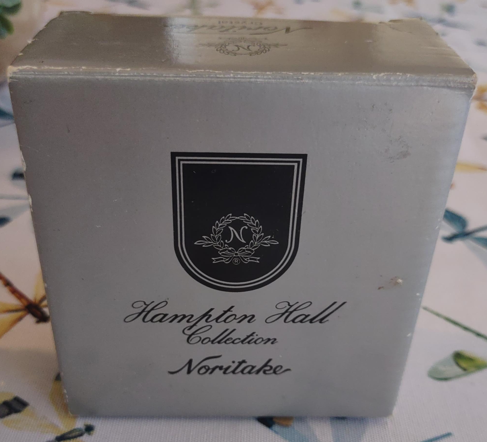 Noritake Hampton Hall Crystal Salt & Pepper Shakers