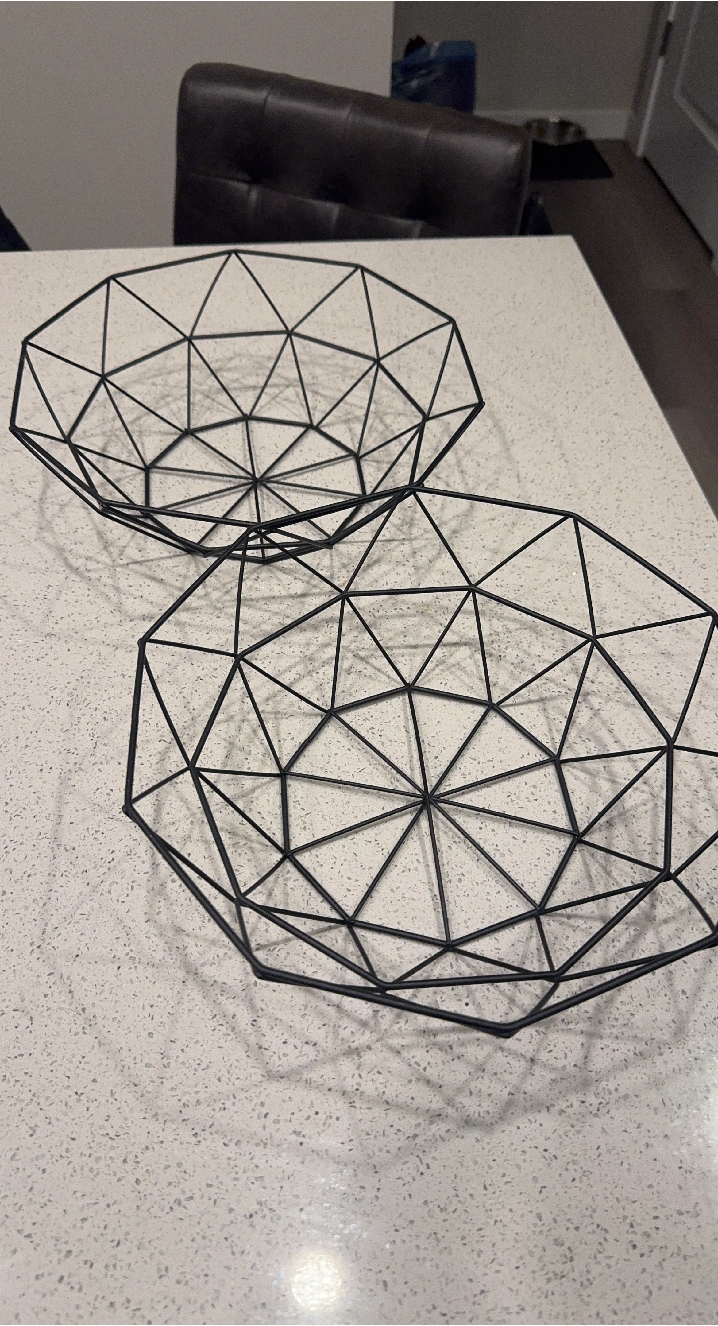 Black Geometric Wire Fruit Bowl thumbnail