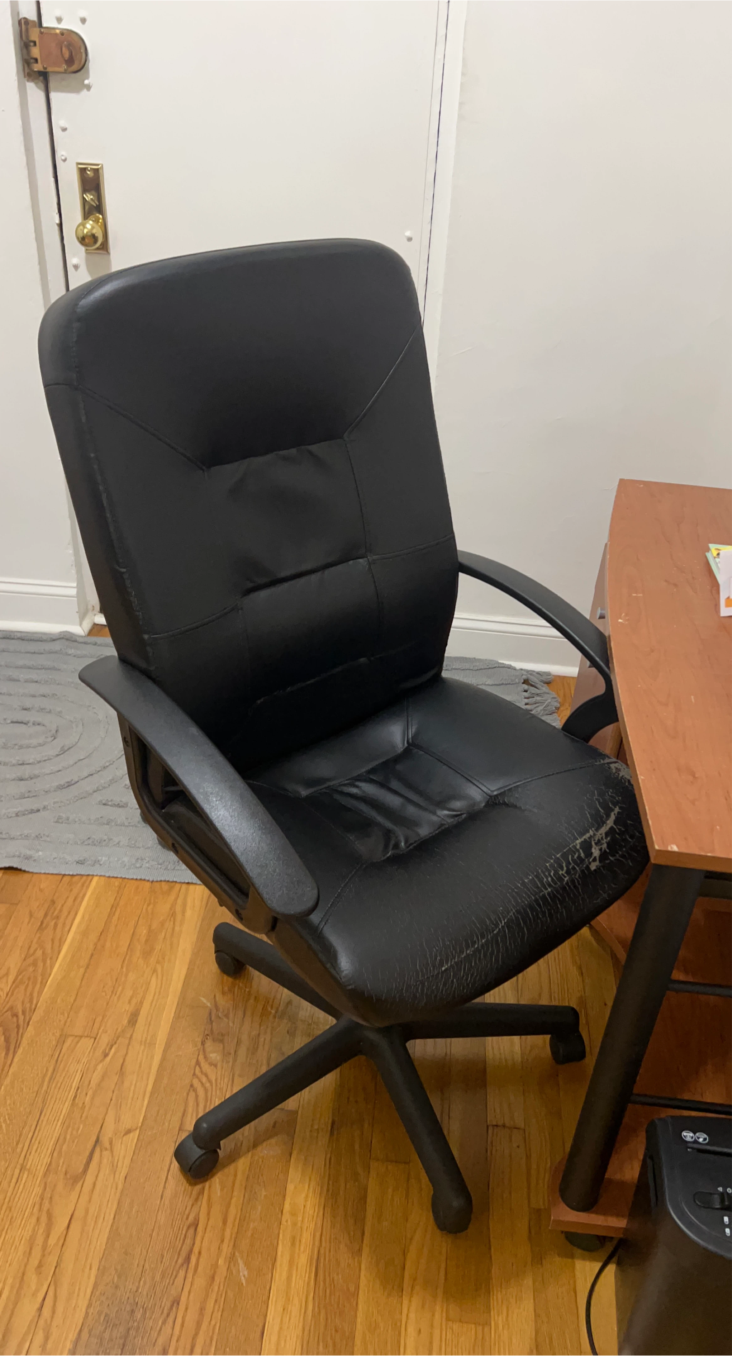 Black Office Chair - Some Wear thumbnail