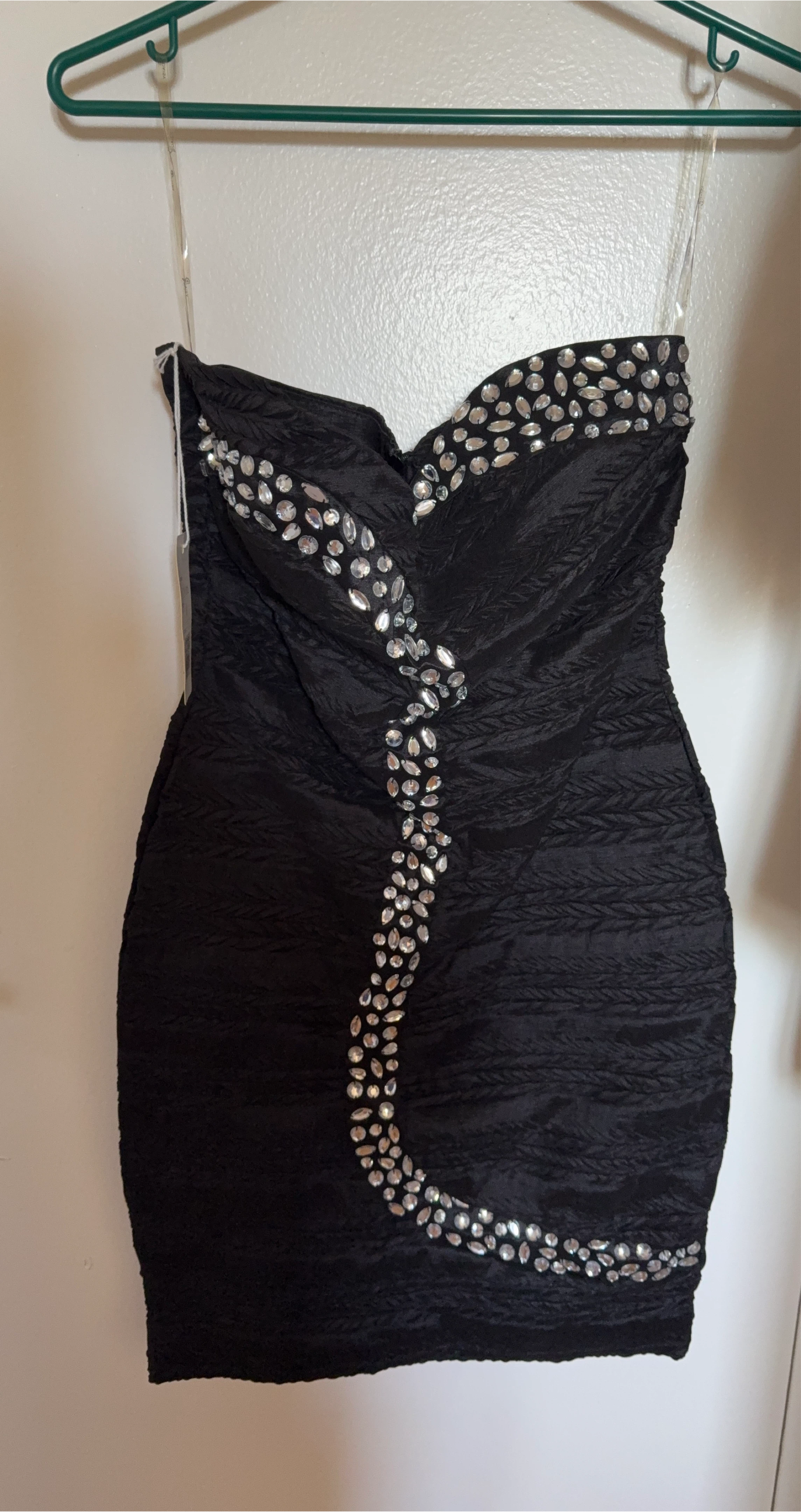 Black Strapless Party Dress image indicator(1)