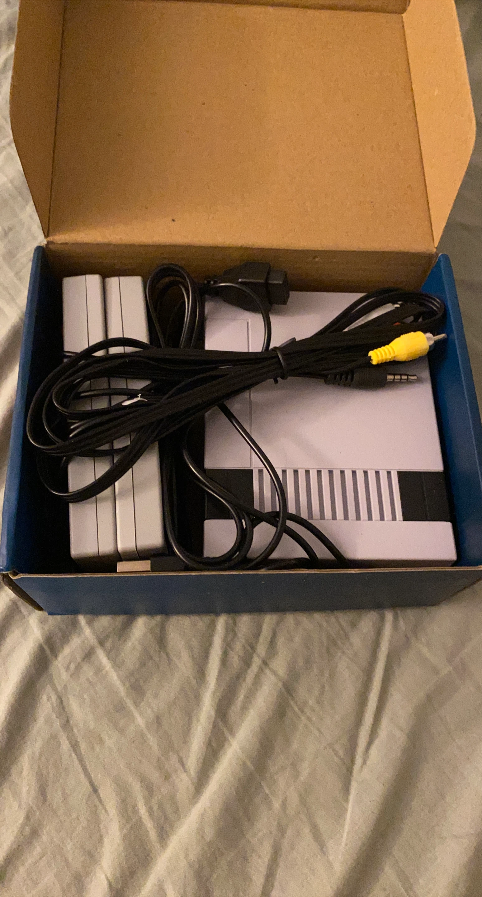 Nintendo Entertainment System (NES) Classic Edition thumbnail