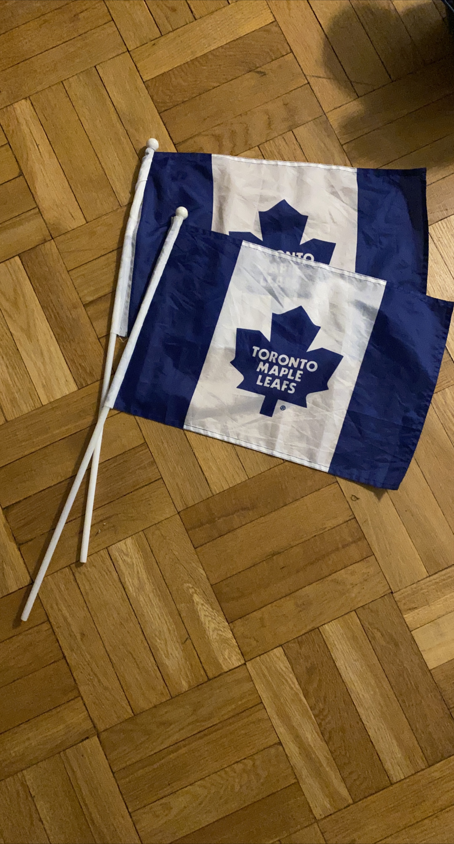 Toronto Maple Leafs Flag - Set of 2