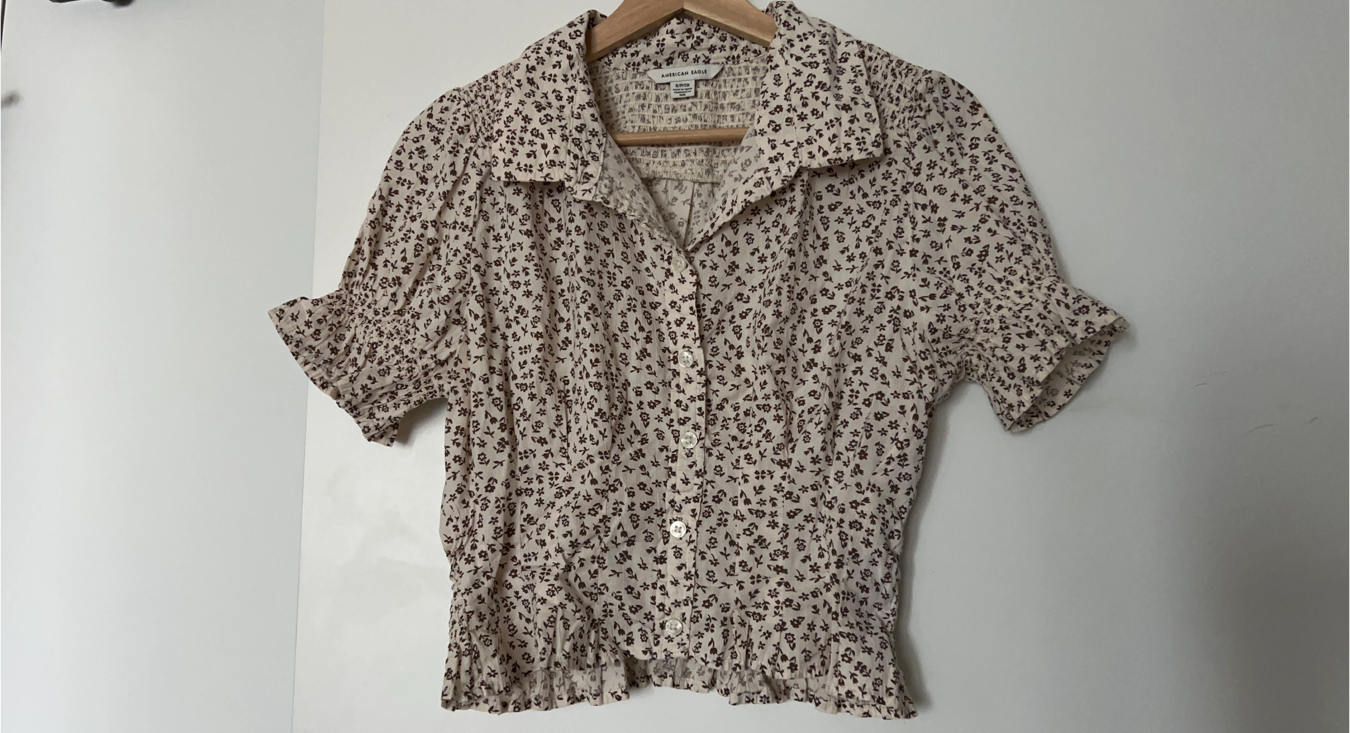 American Eagle Floral Blouse - Size Small thumbnail
