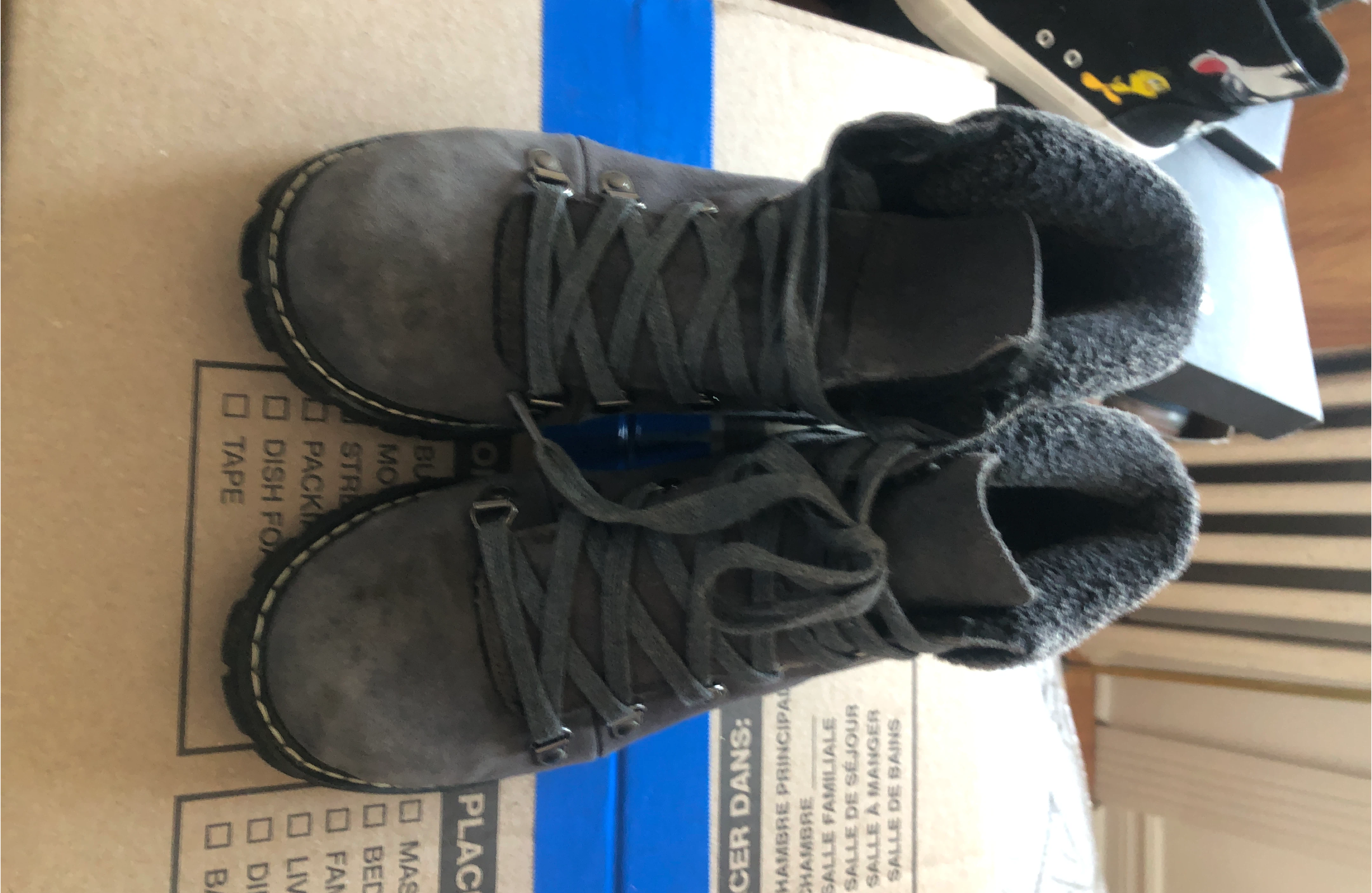 Grey Winter Boots thumbnail