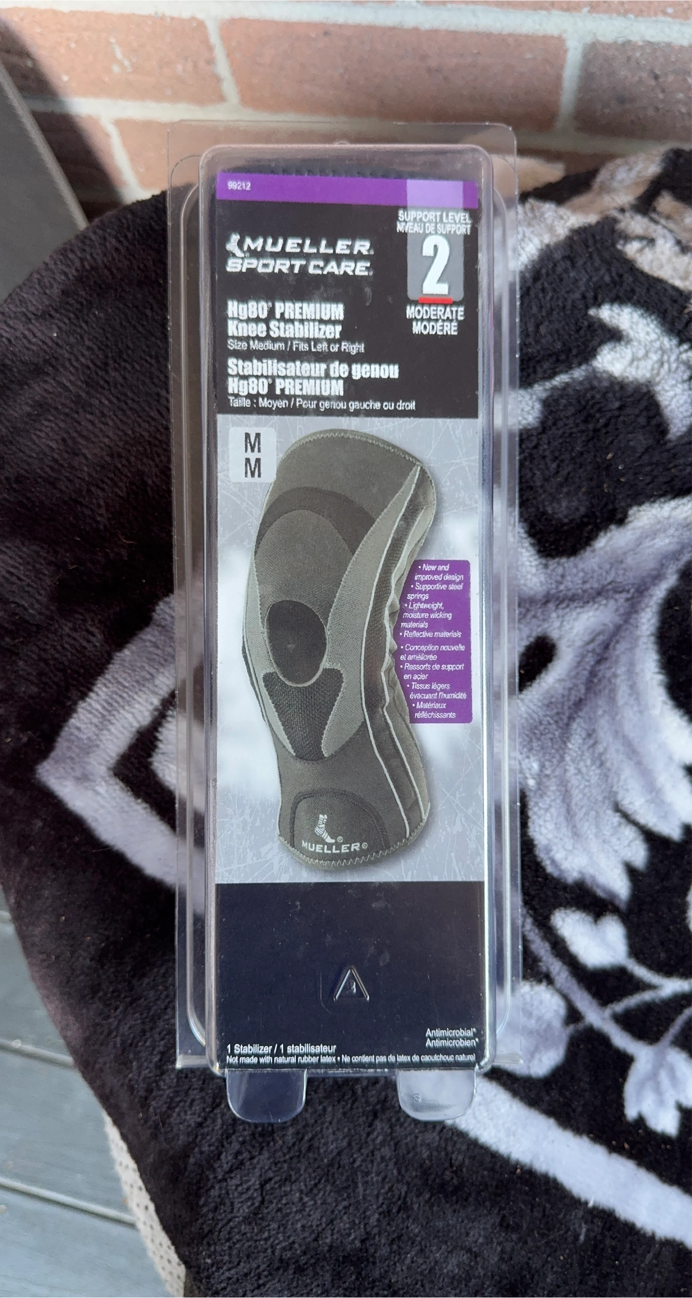 Mueller Hg80 Premium Knee Stabilizer - Size Medium image indicator(2)