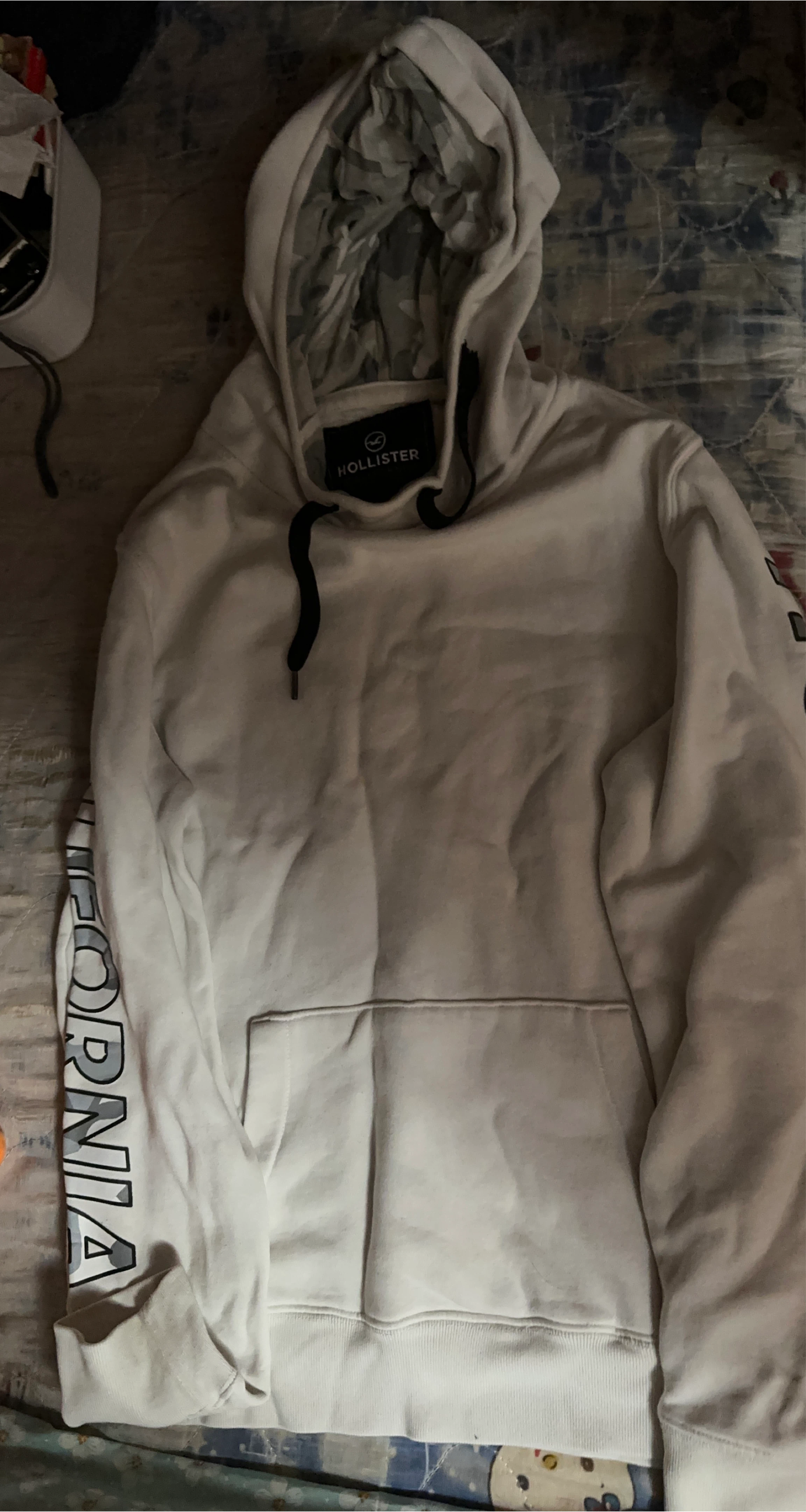 Hollister White Hoodie thumbnail