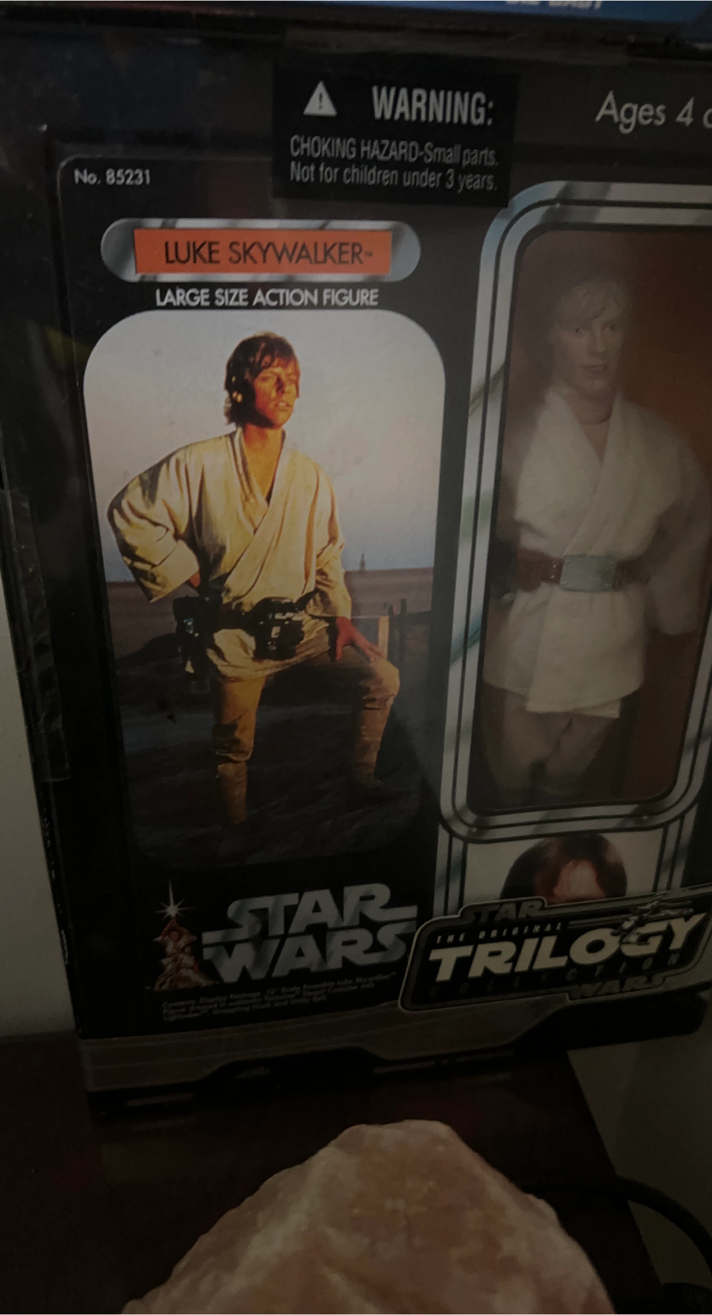 Star Wars Luke Skywalker Action Figure thumbnail