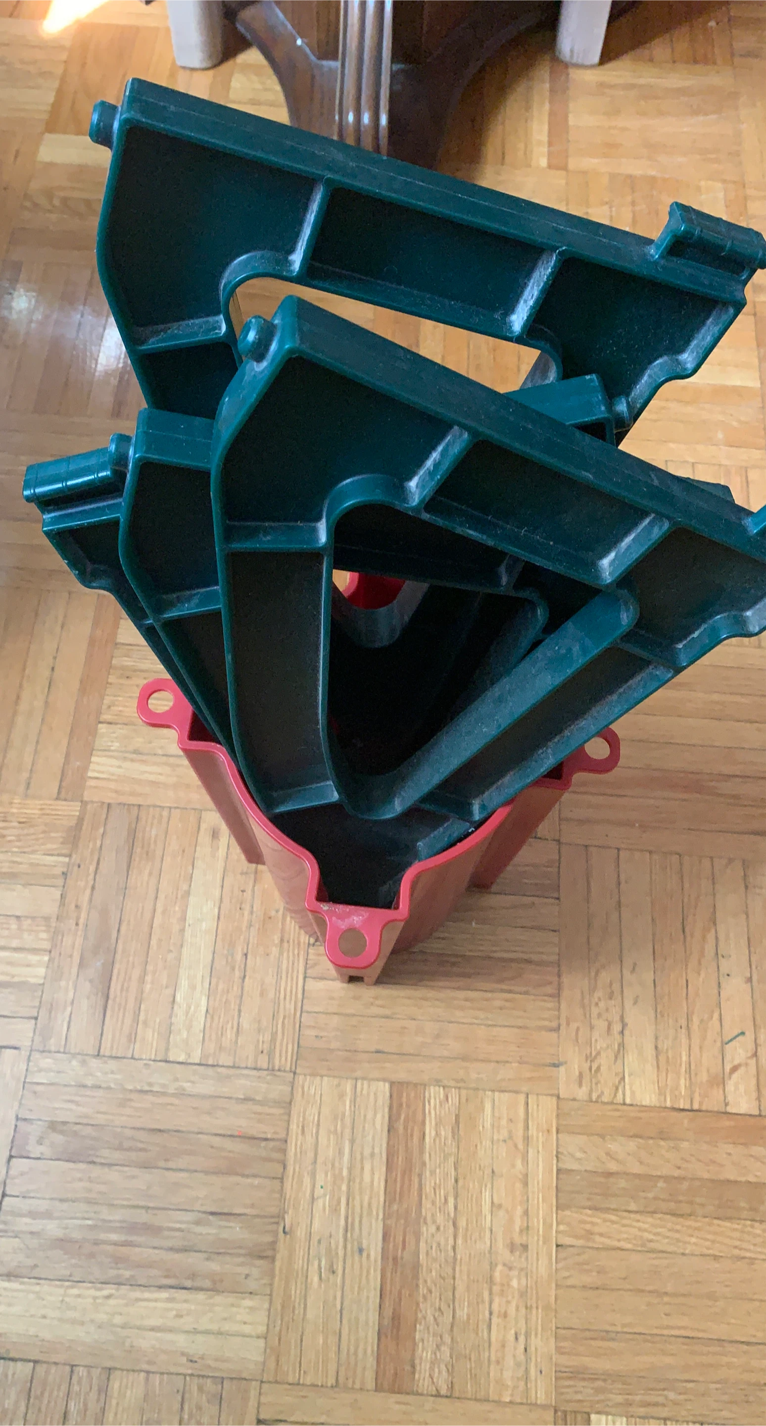 Green & Red Christmas Tree Stand thumbnail