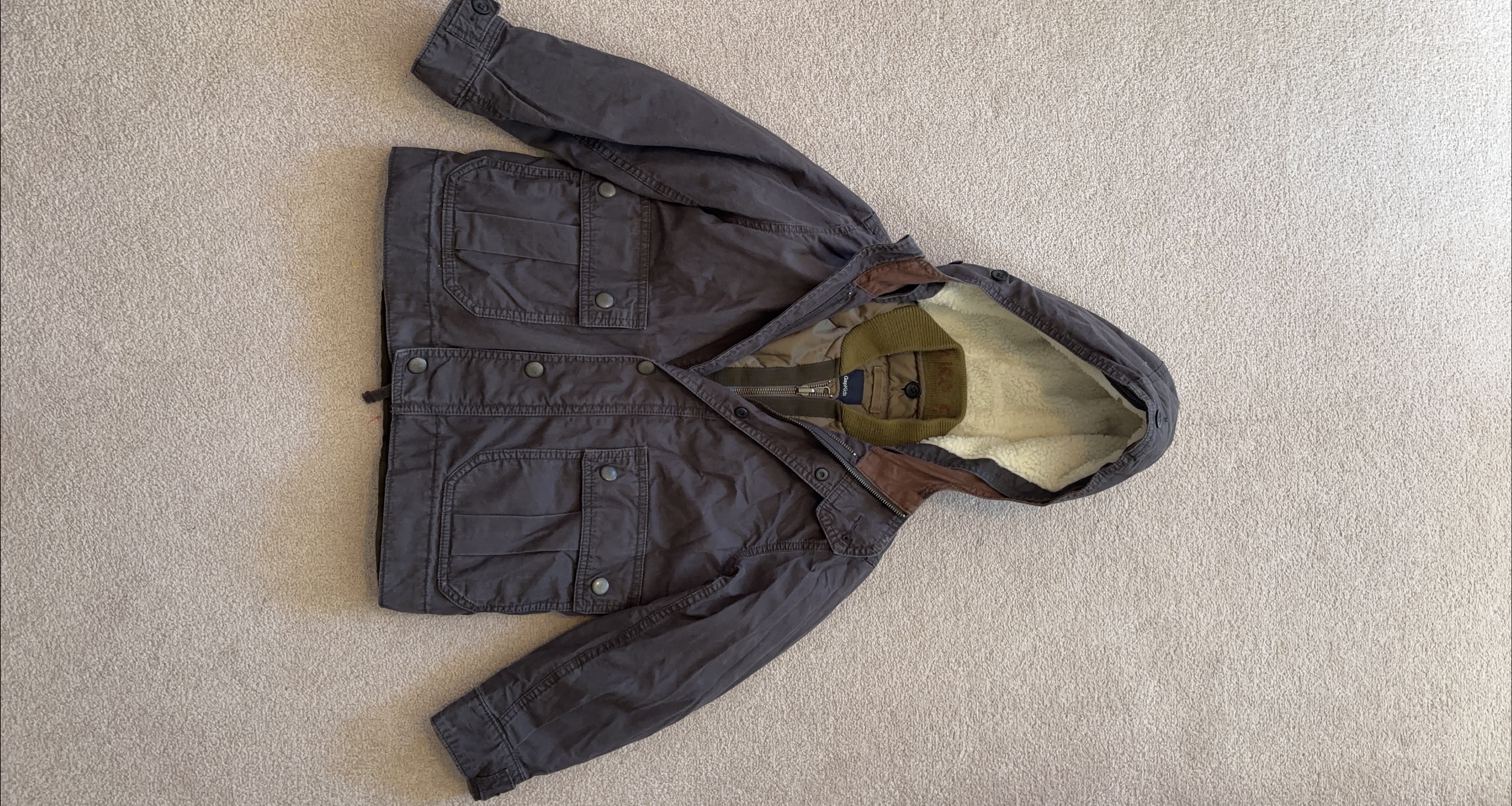 Gap kids hooded  jacket size(small 6-7) thumbnail
