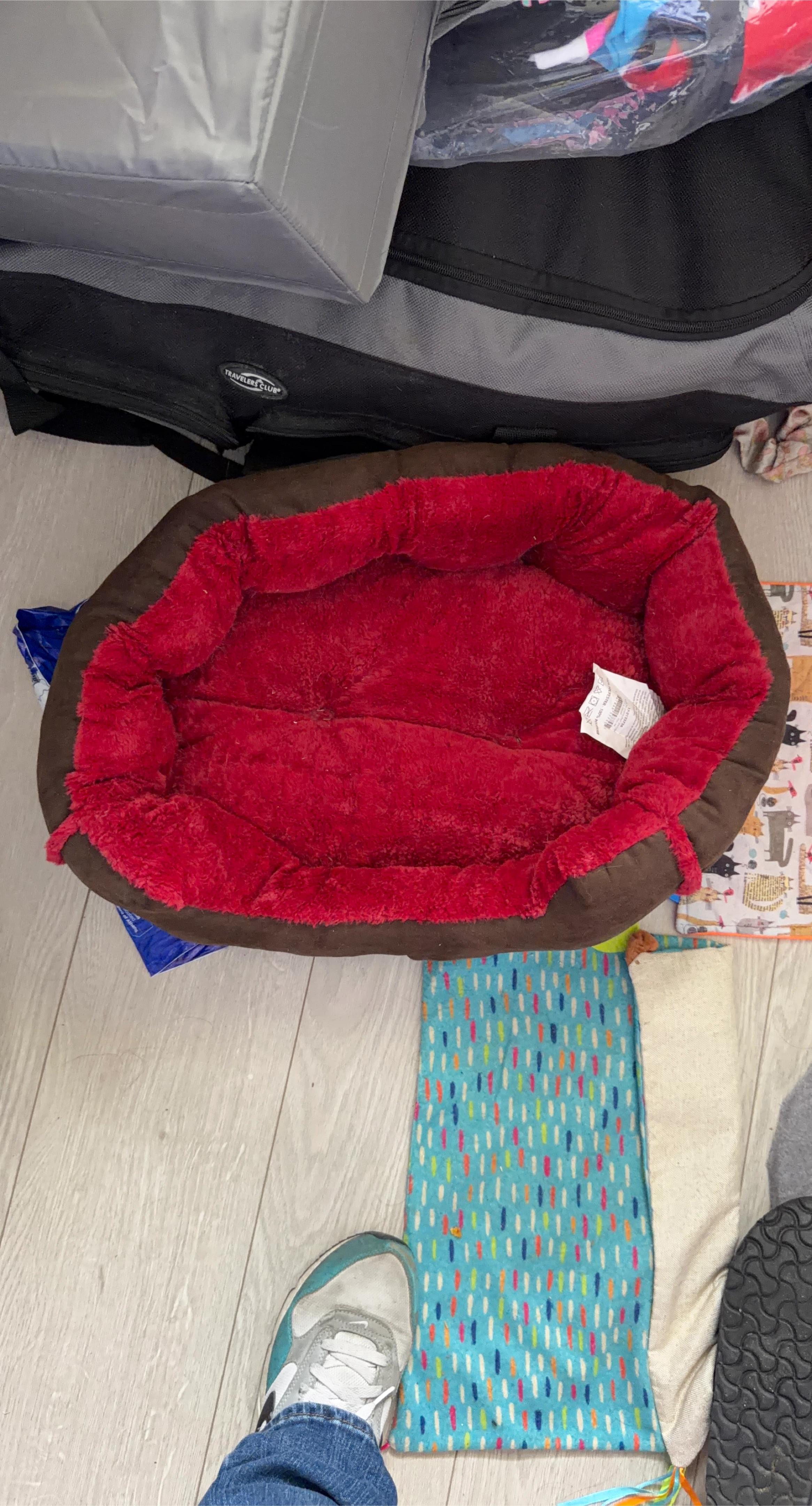 Red & Brown Dog Bed thumbnail