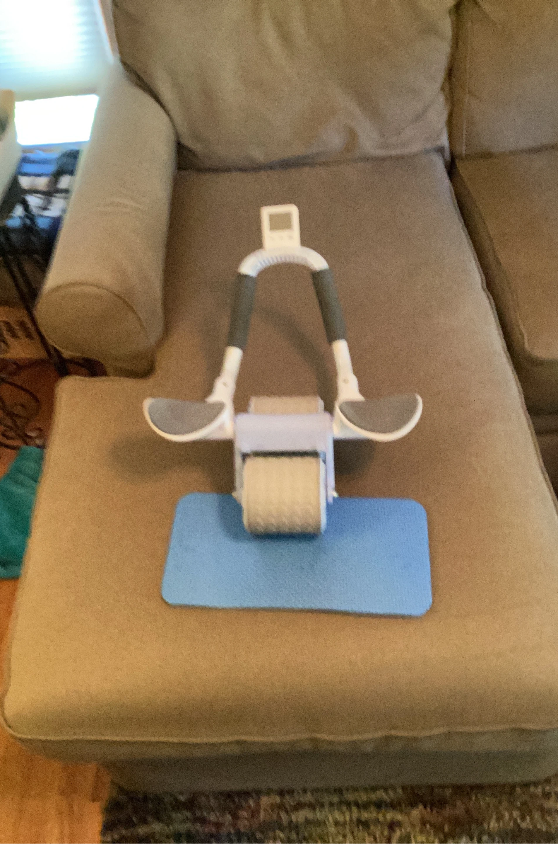 Ab Roller Wheel with Mat thumbnail