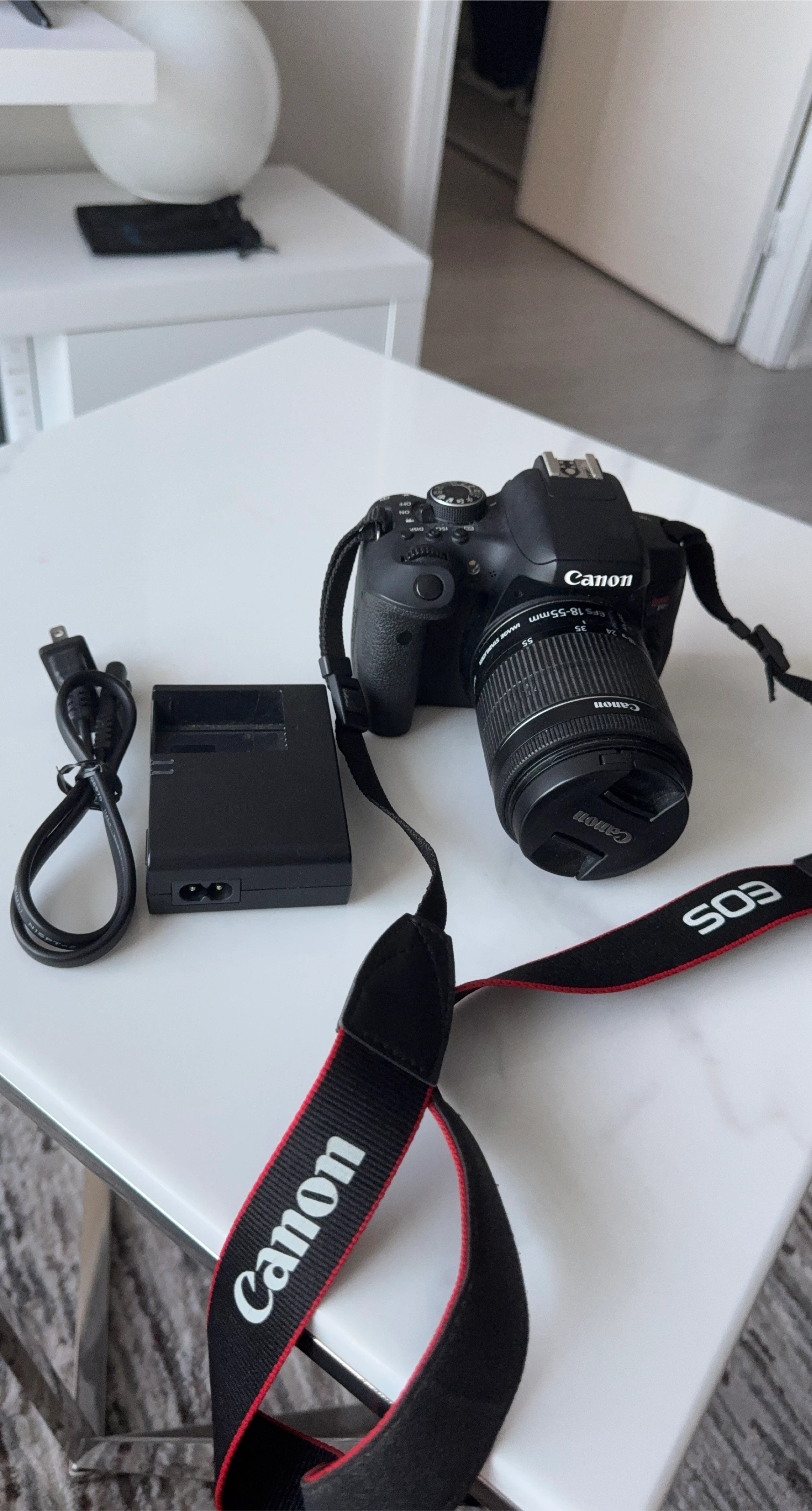 Canon EOS Rebel T6 Digital Camera w/ Accessories thumbnail