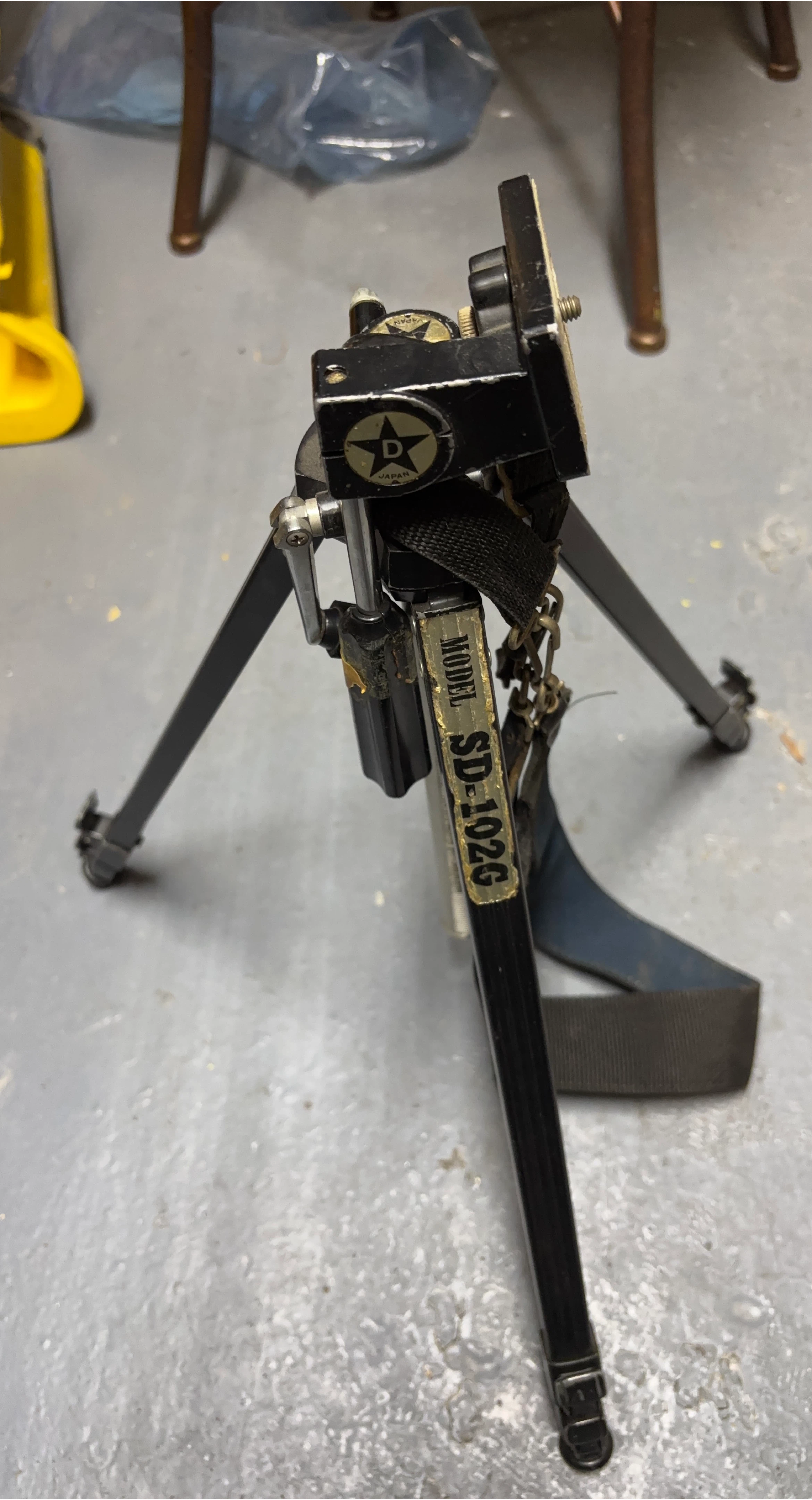 Davis & Sanford SD-1026 Tripod thumbnail