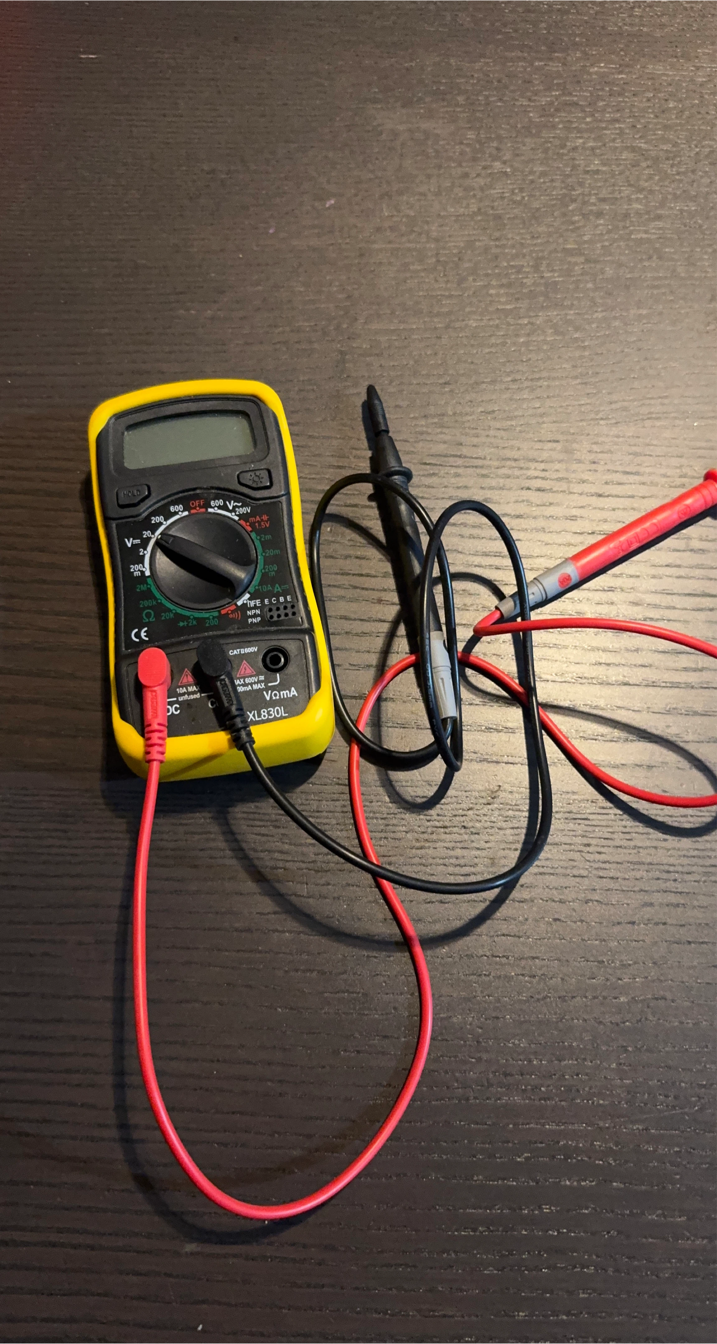 XL830L Digital Multimeter - Yellow image indicator(1)