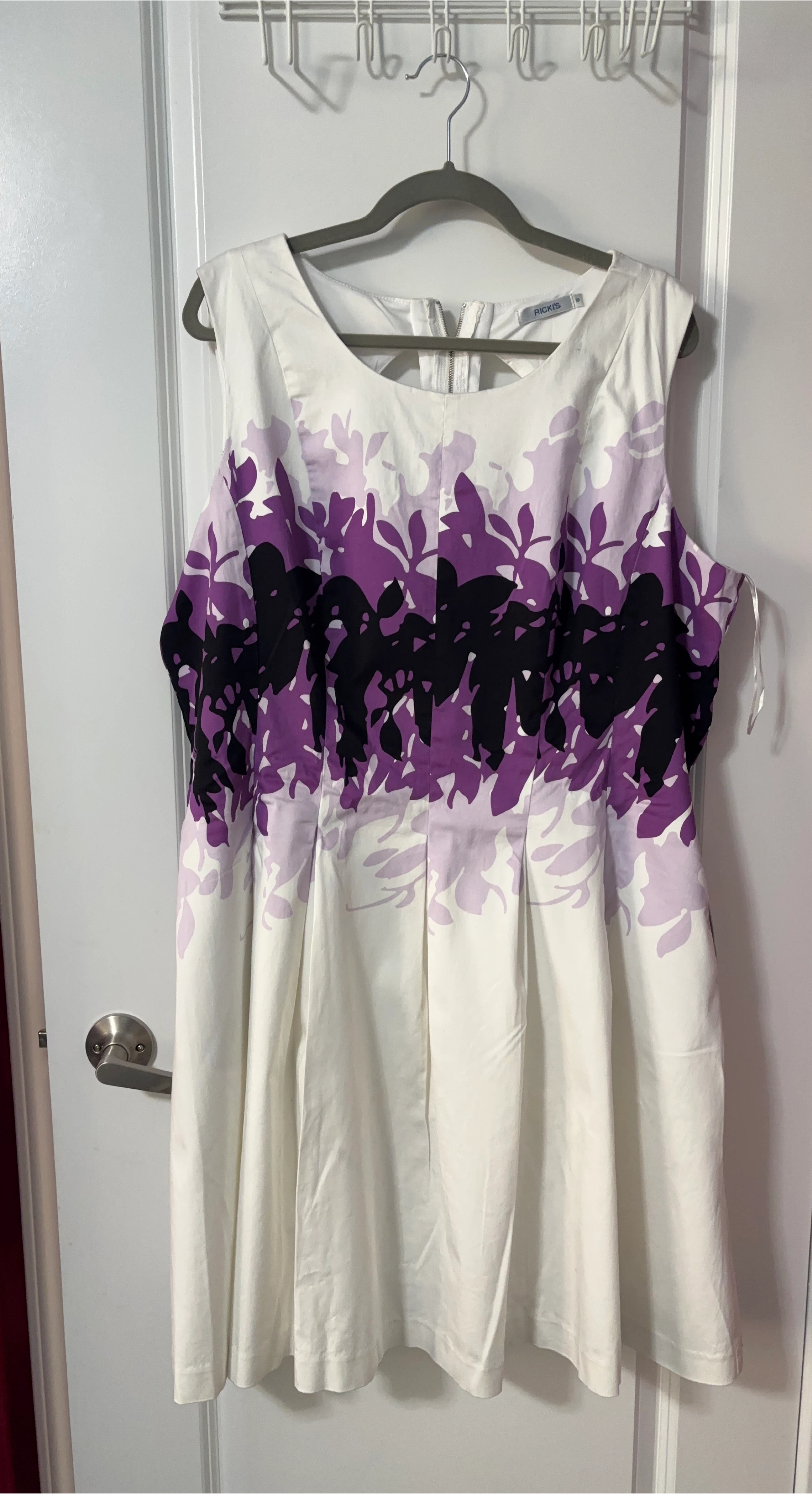 Rickis Sleeveless Floral Print Dress