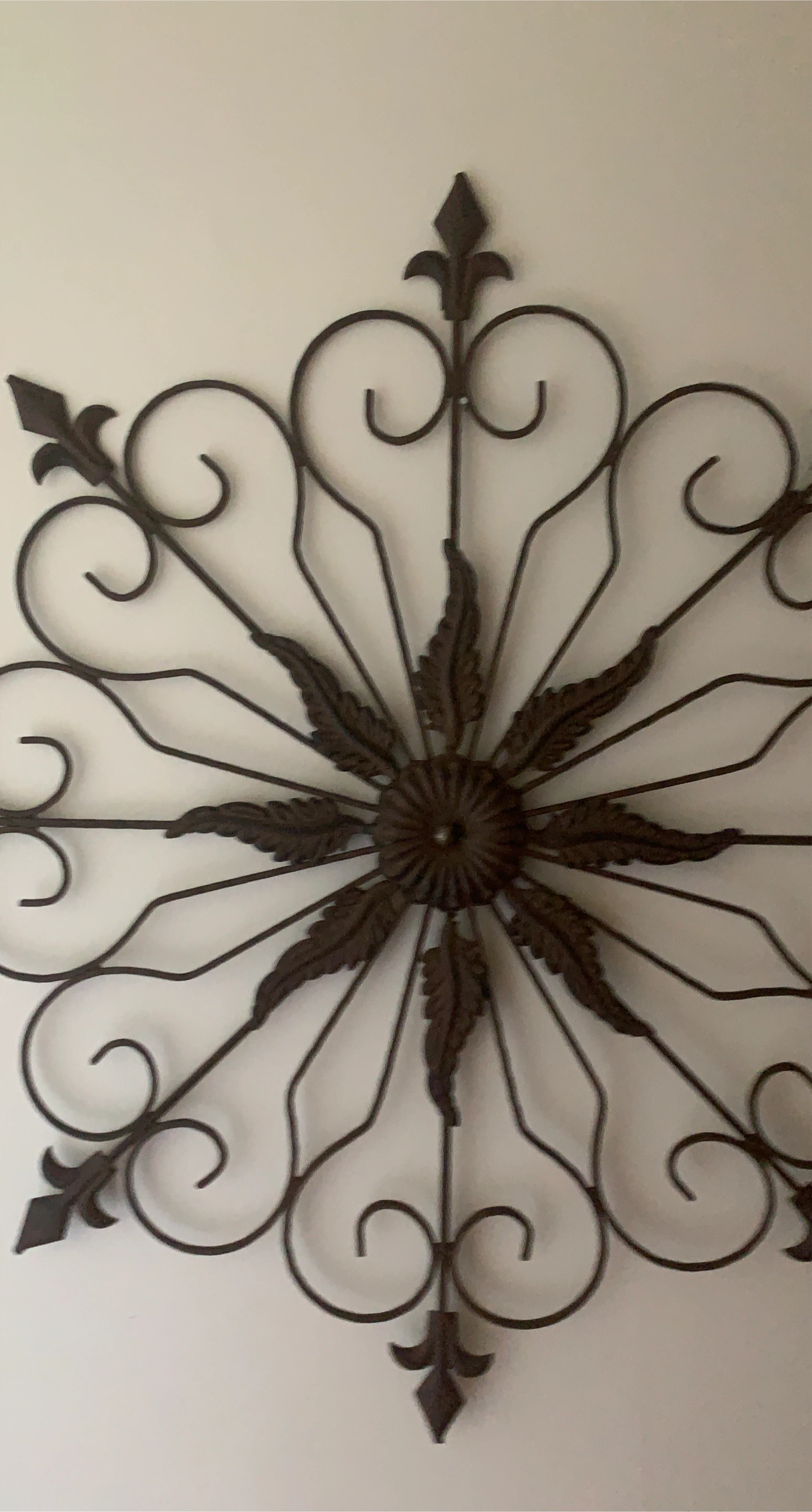 Metal Sunburst Wall Decor thumbnail