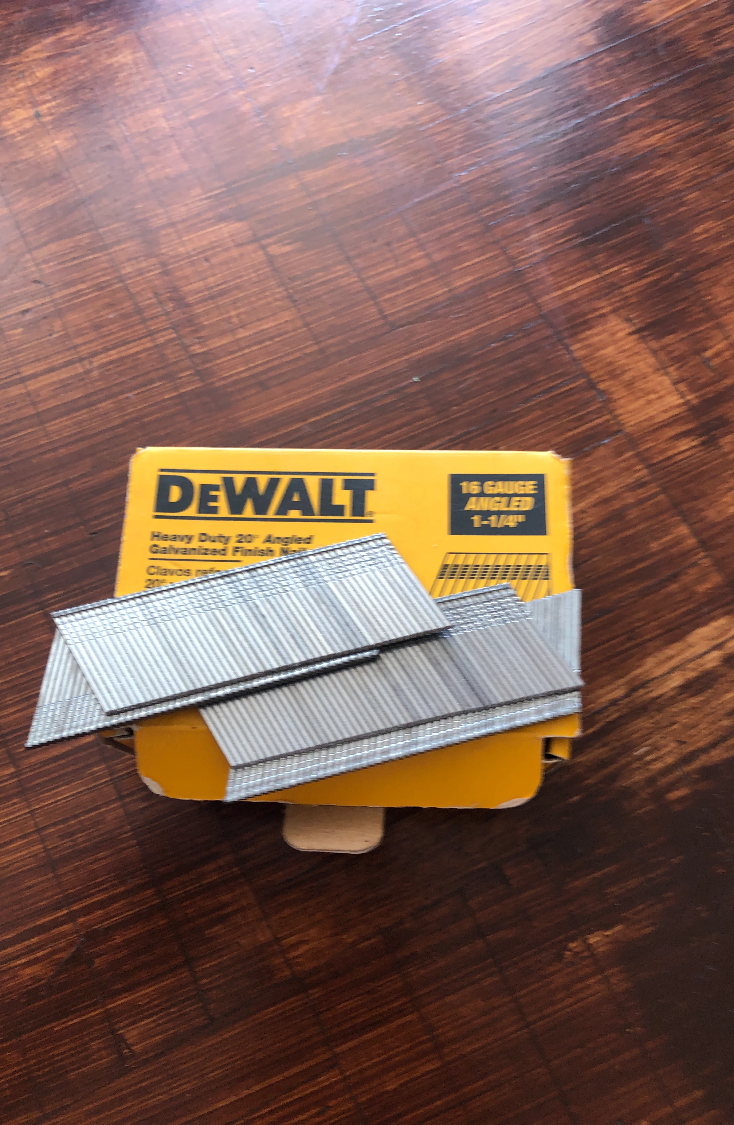 DeWalt 16 Gauge Angled Finish Nails - 1-1/4" thumbnail