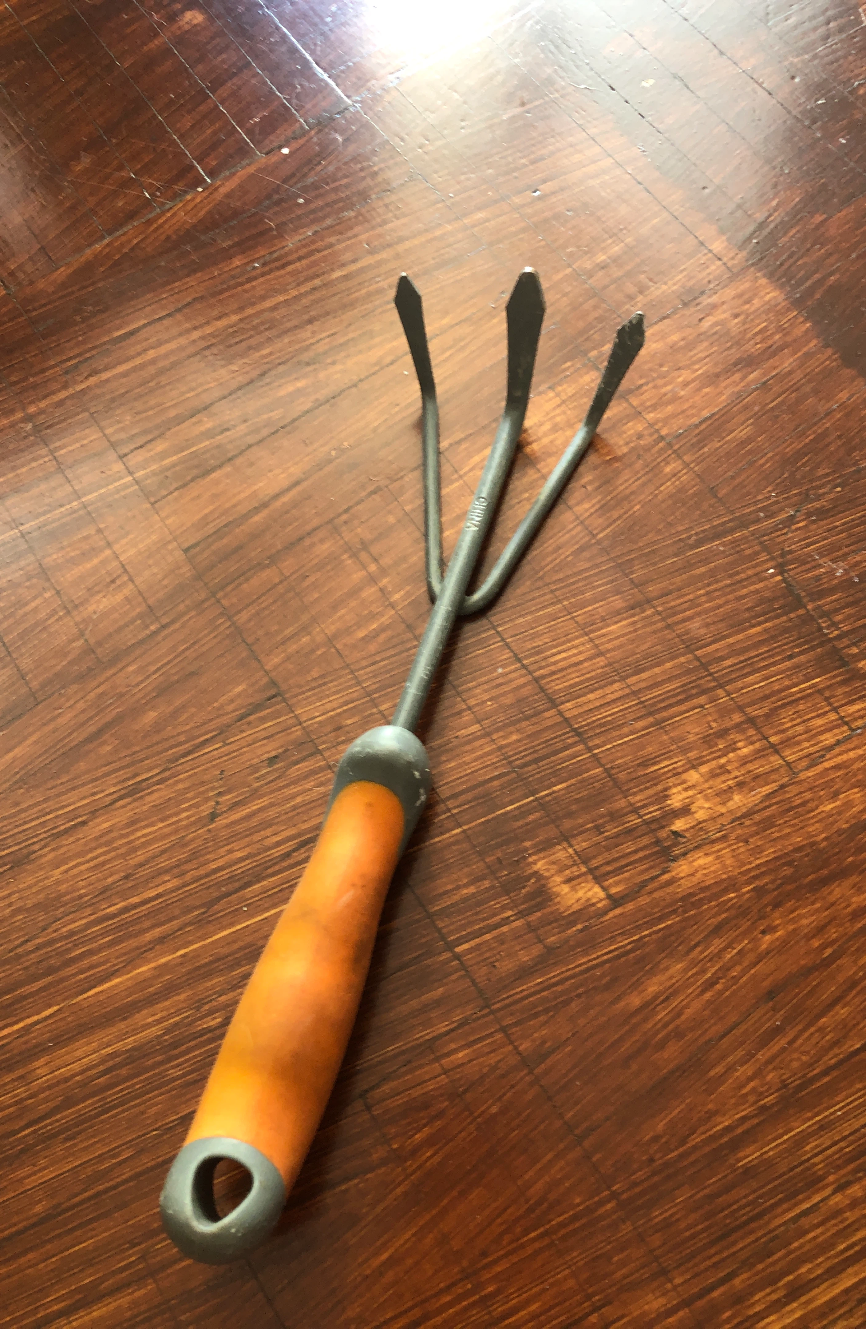 Hand Tiller Garden Tool thumbnail