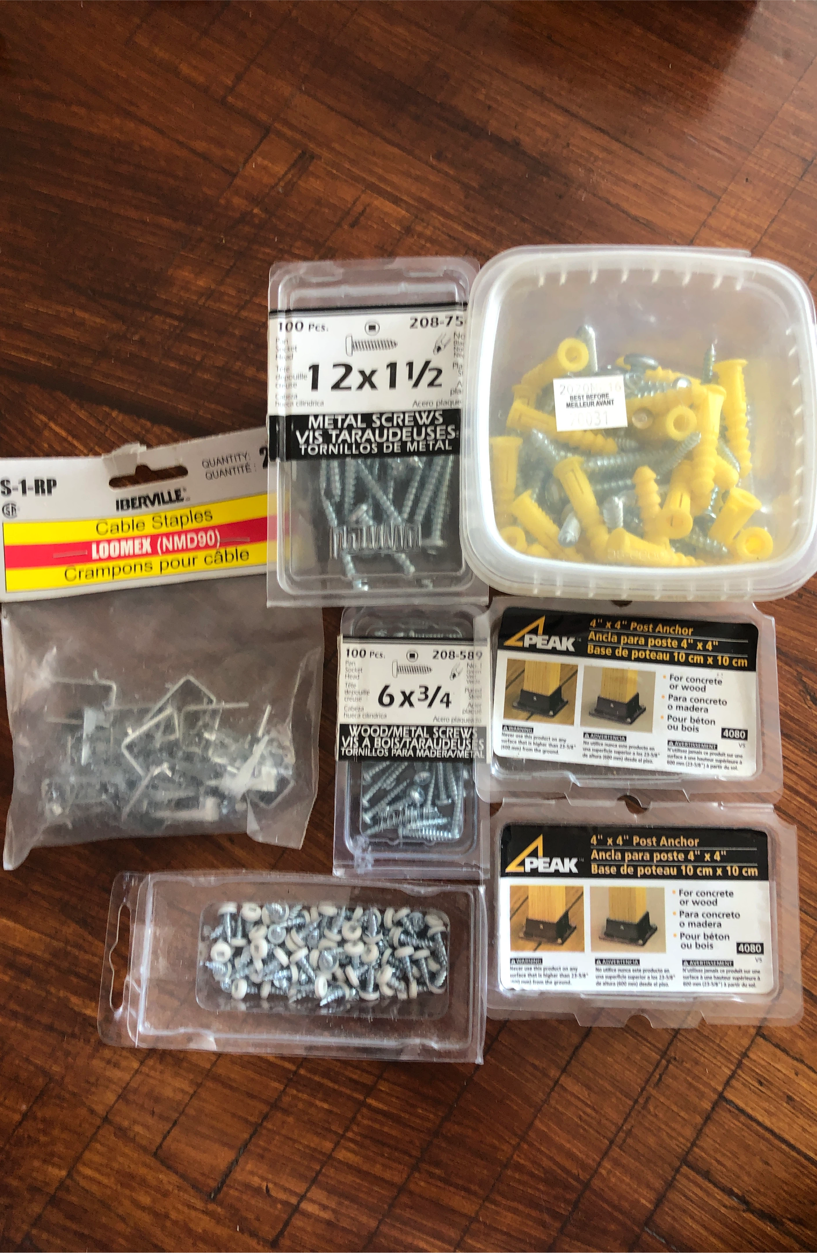 Variety of Screws, Anchors & Cable Staples thumbnail