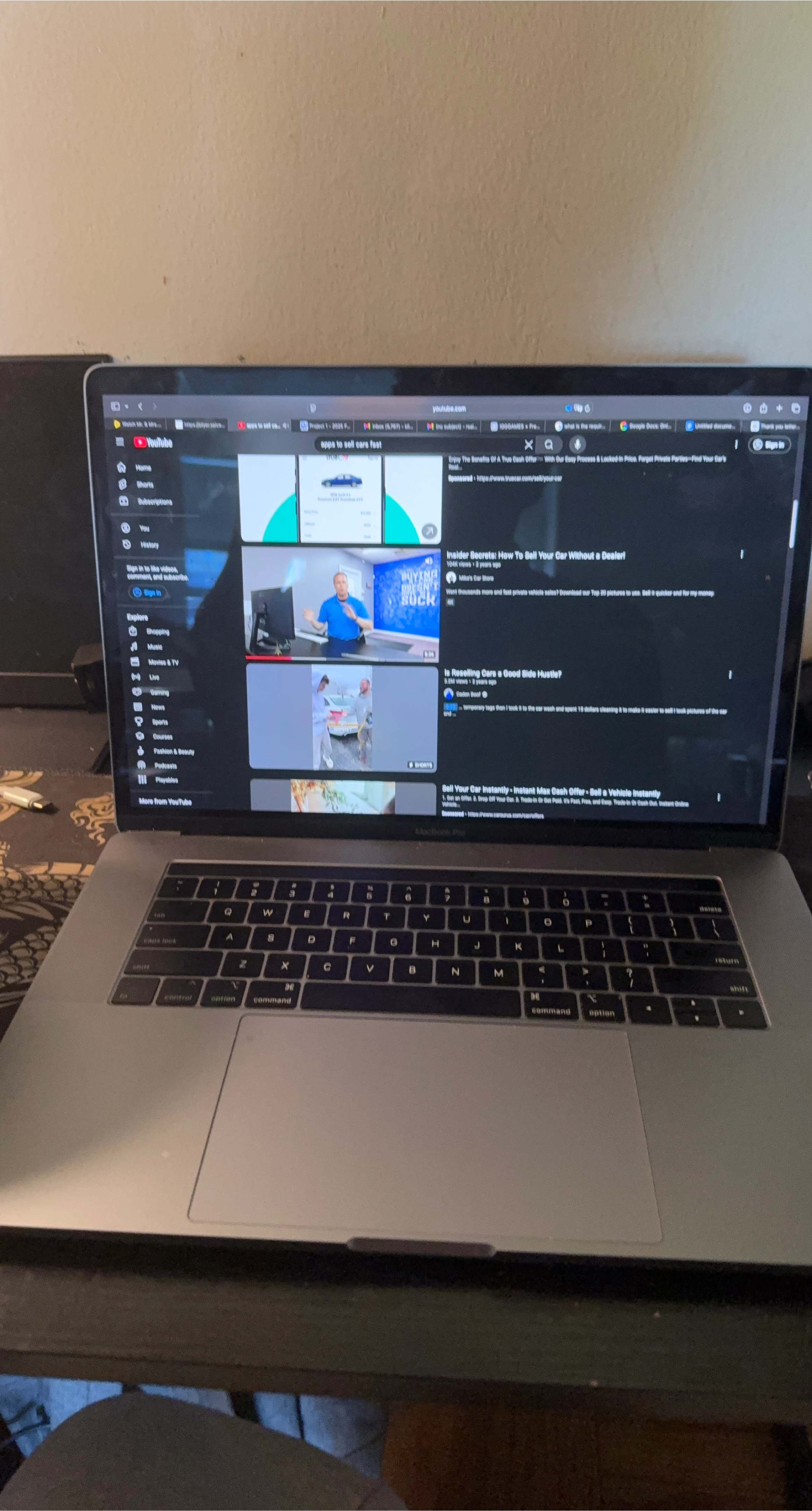 MacBook Pro thumbnail