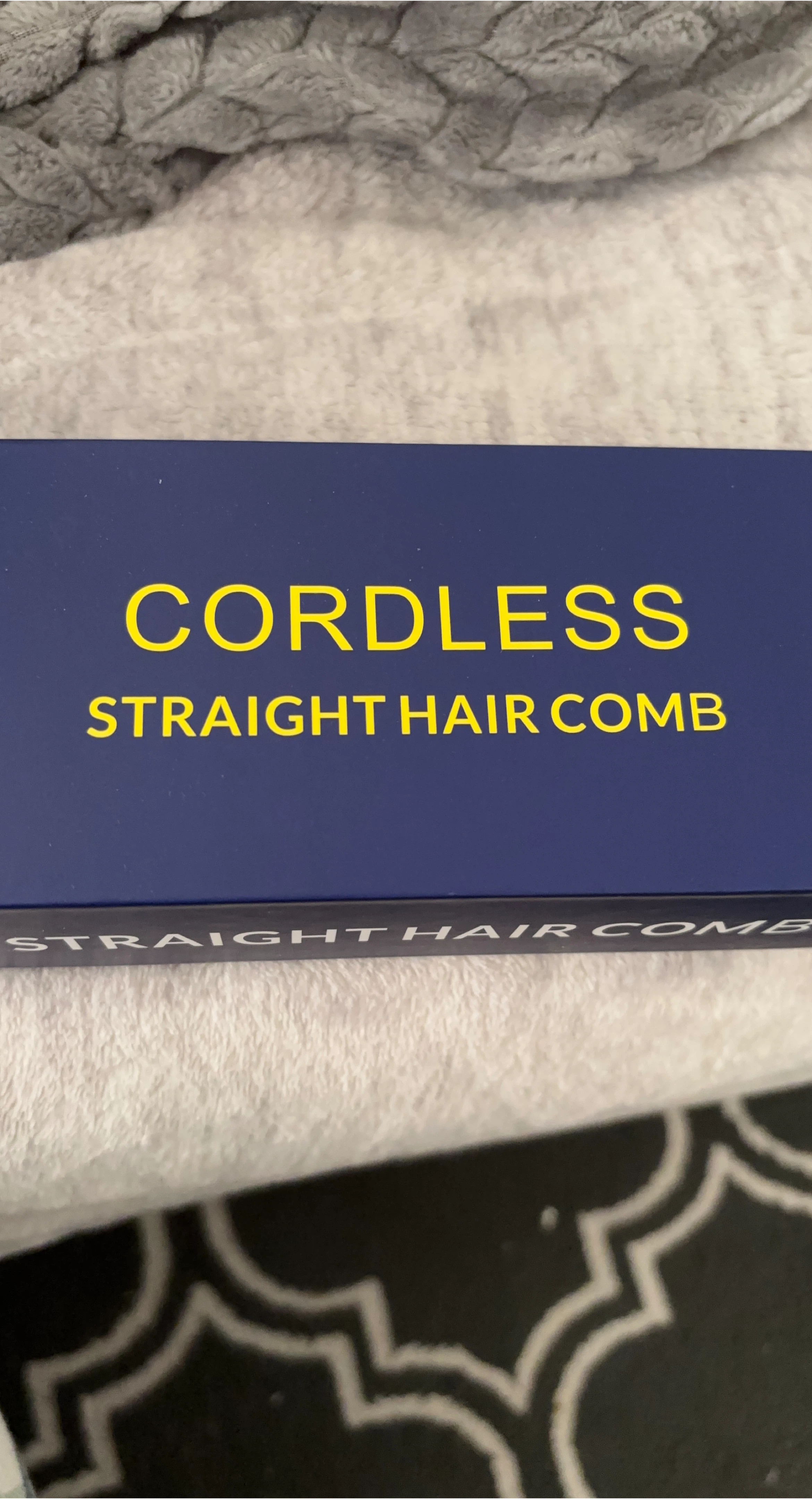 Cordless Straight Hair Comb - New in Box thumbnail