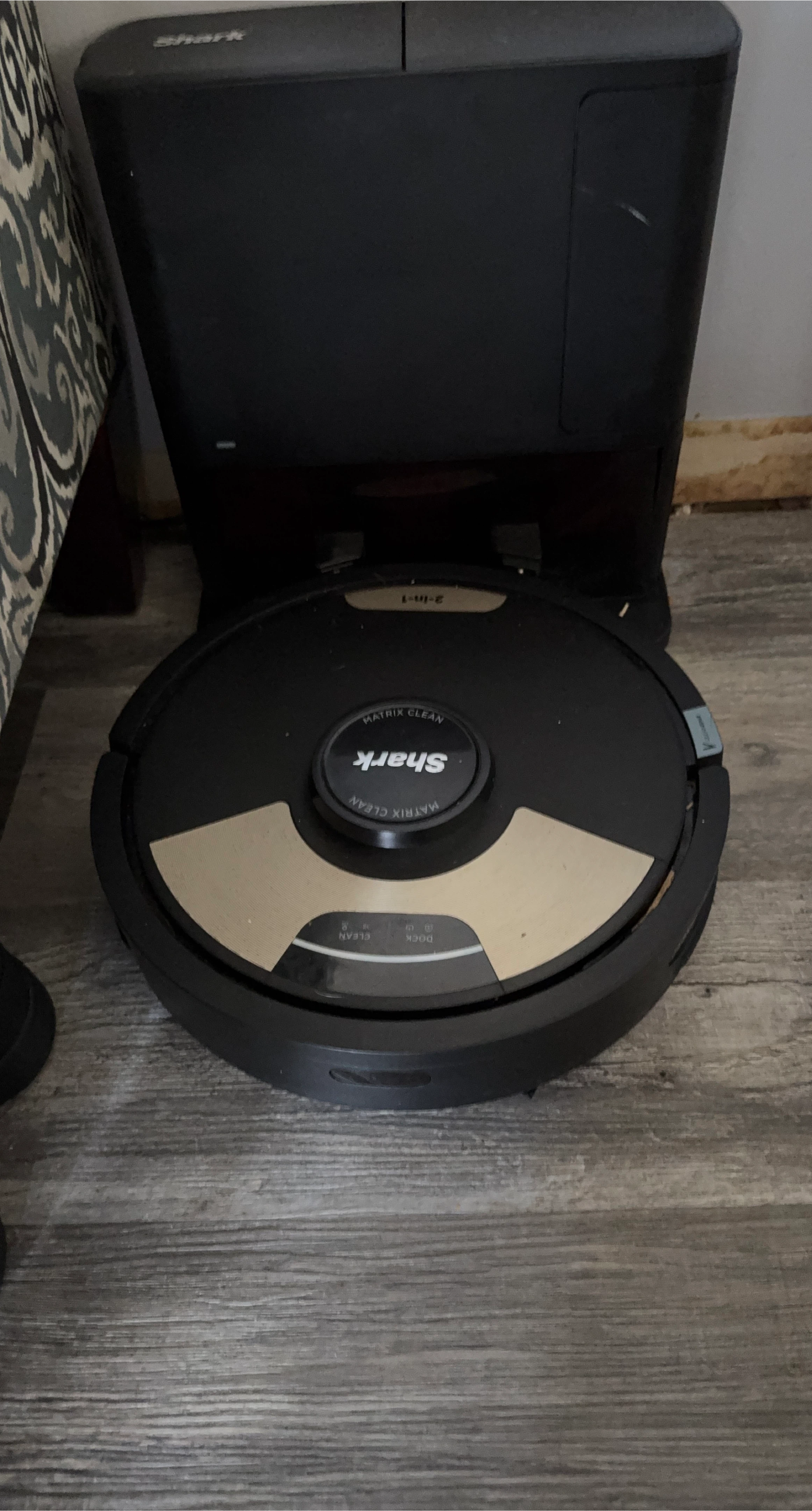Shark 2-in-1 Robot Vacuum & Mop thumbnail