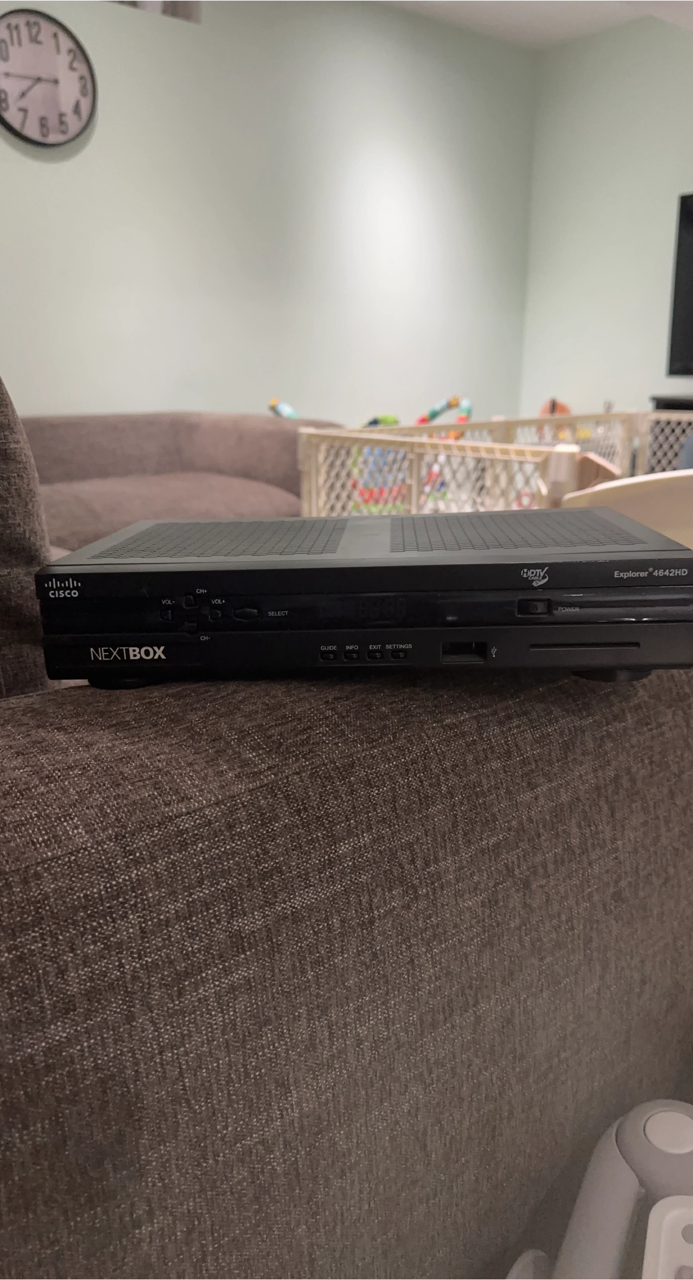 Cisco Nextbox Explorer 4642HD thumbnail