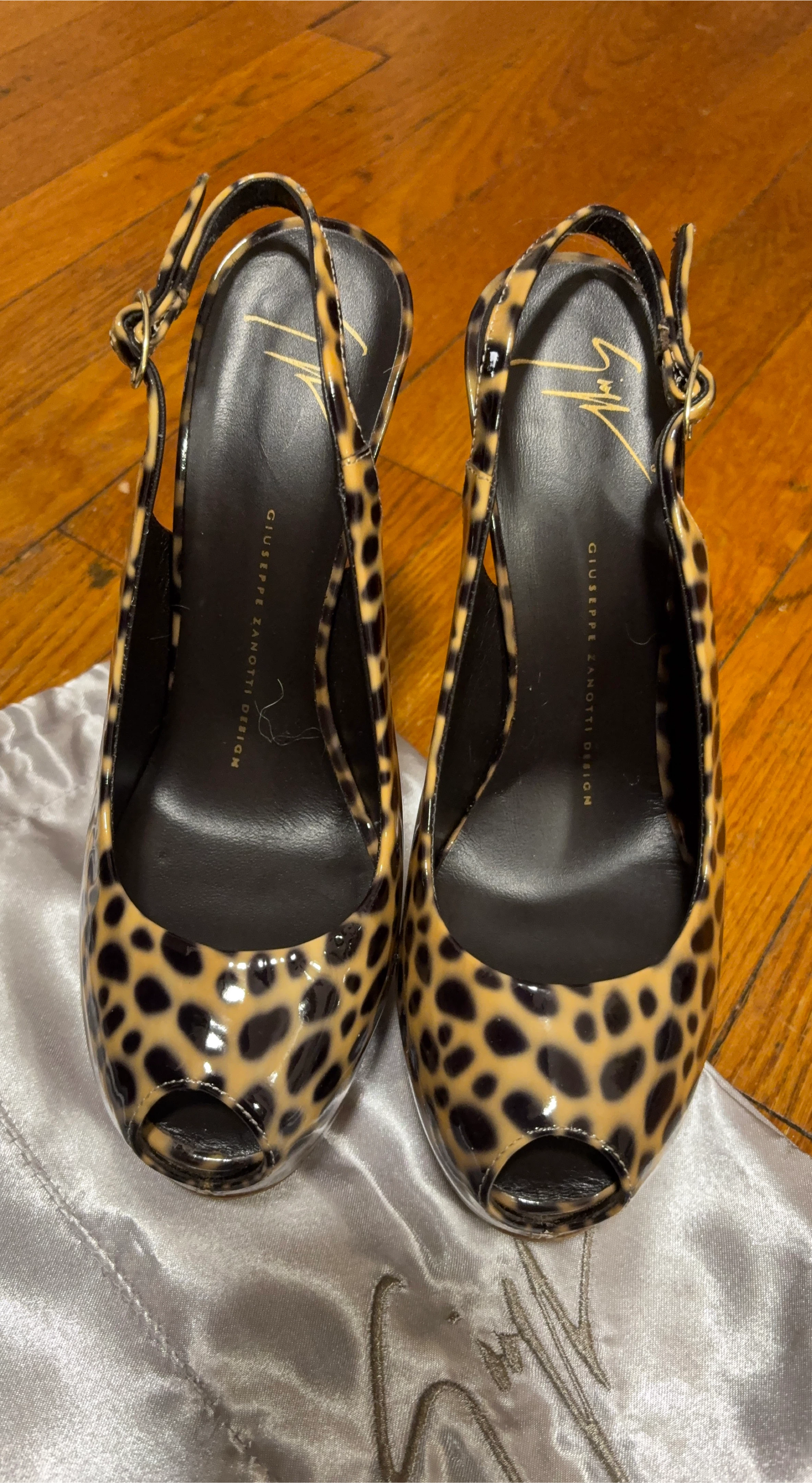 Giuseppe Zanotti Leopard Print Heels thumbnail