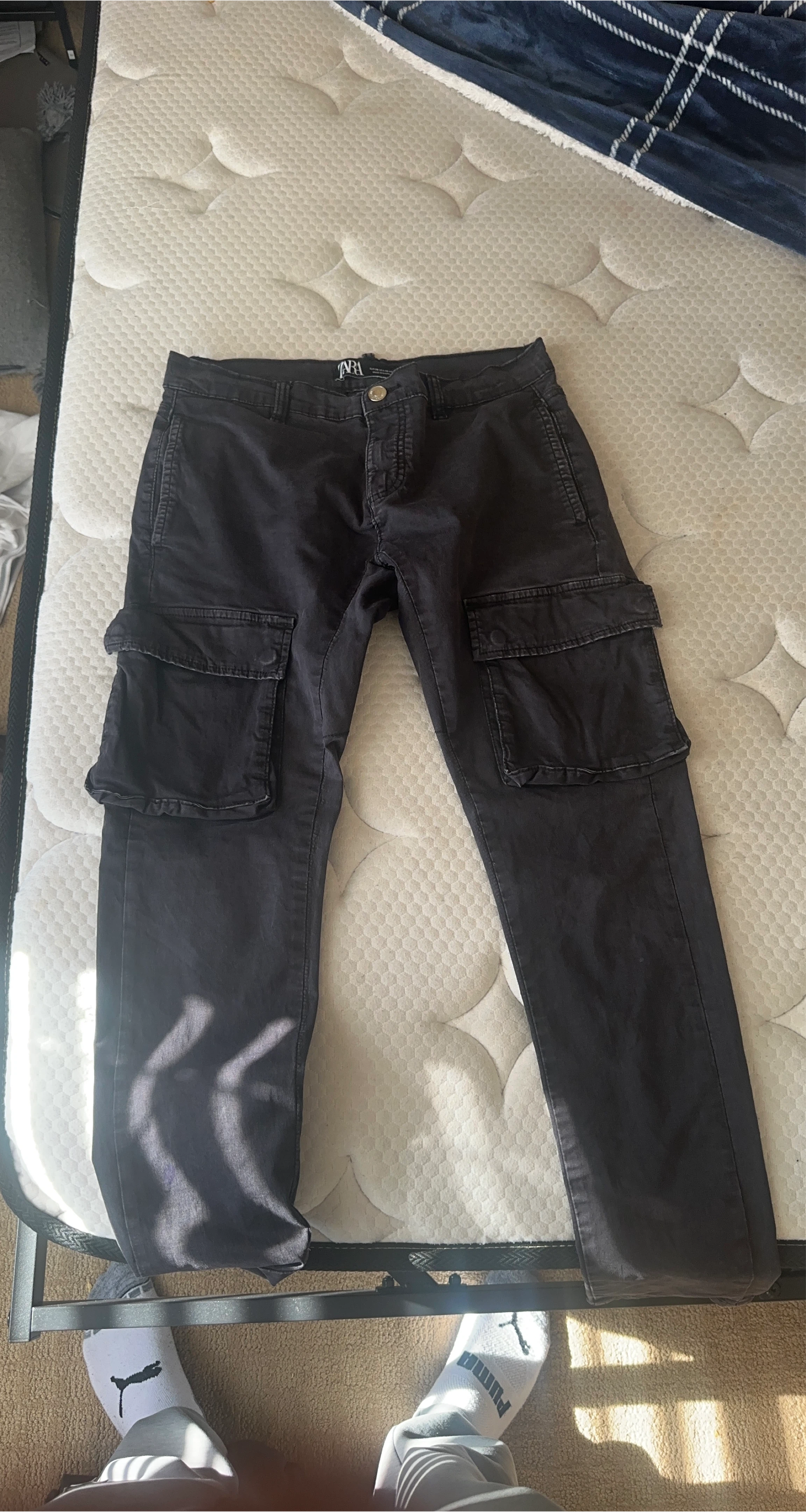 Zara Black Cargo Pants thumbnail