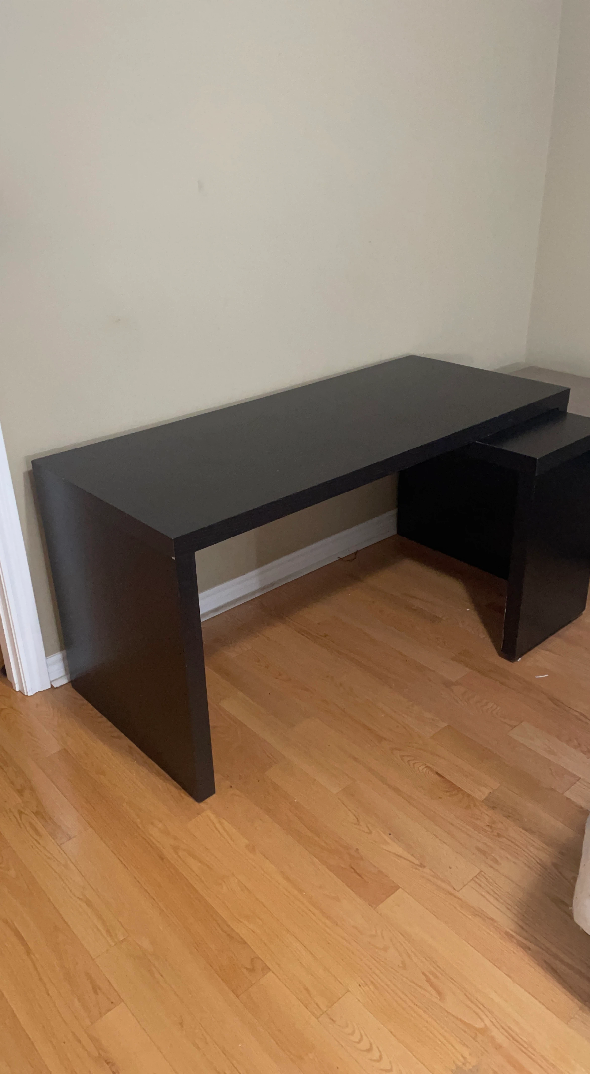 Black Nesting Tables thumbnail
