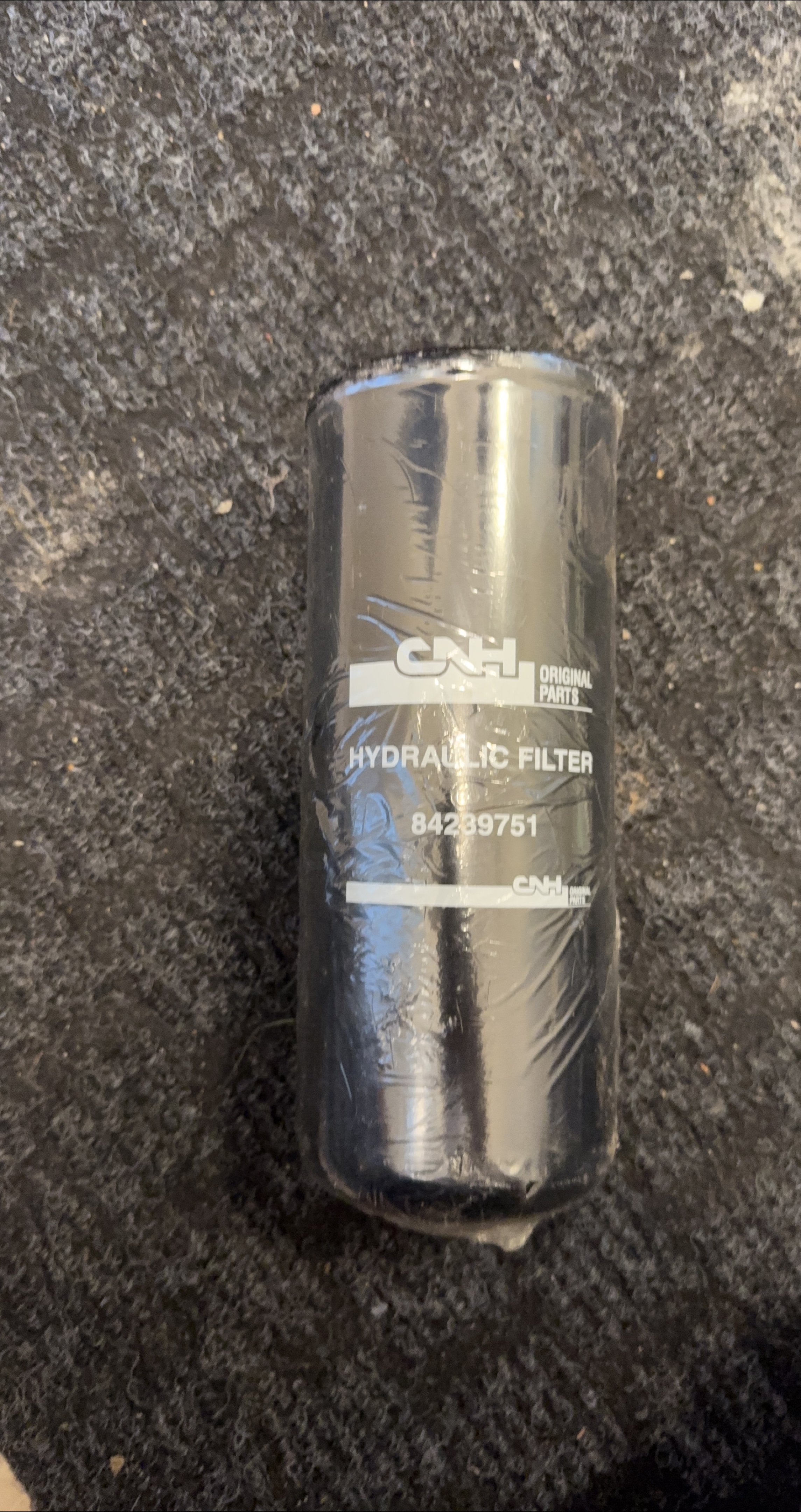 CNH Hydraulic Filter 84239751 thumbnail