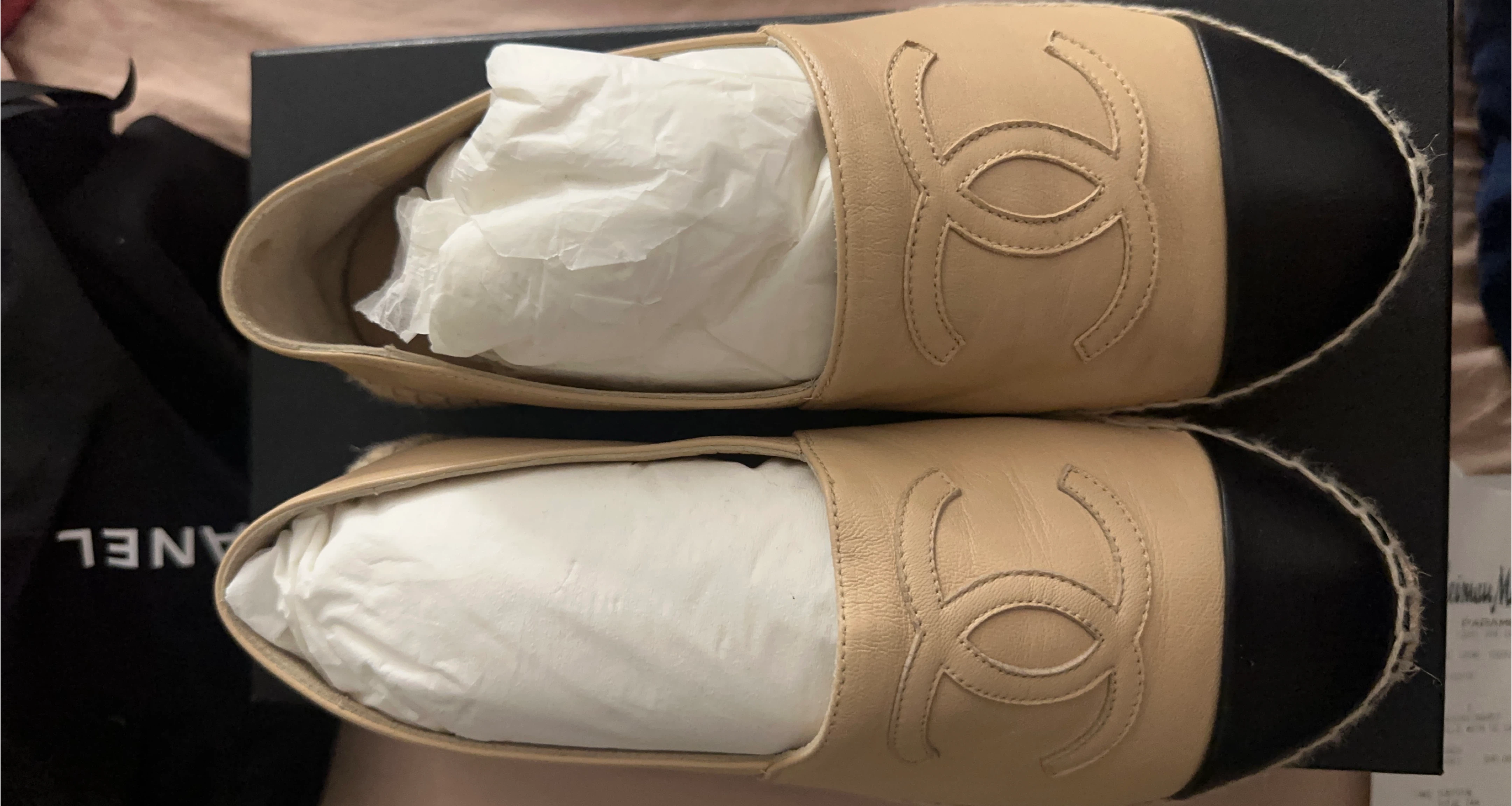Chanel Espadrilles Beige & Black image indicator(2)