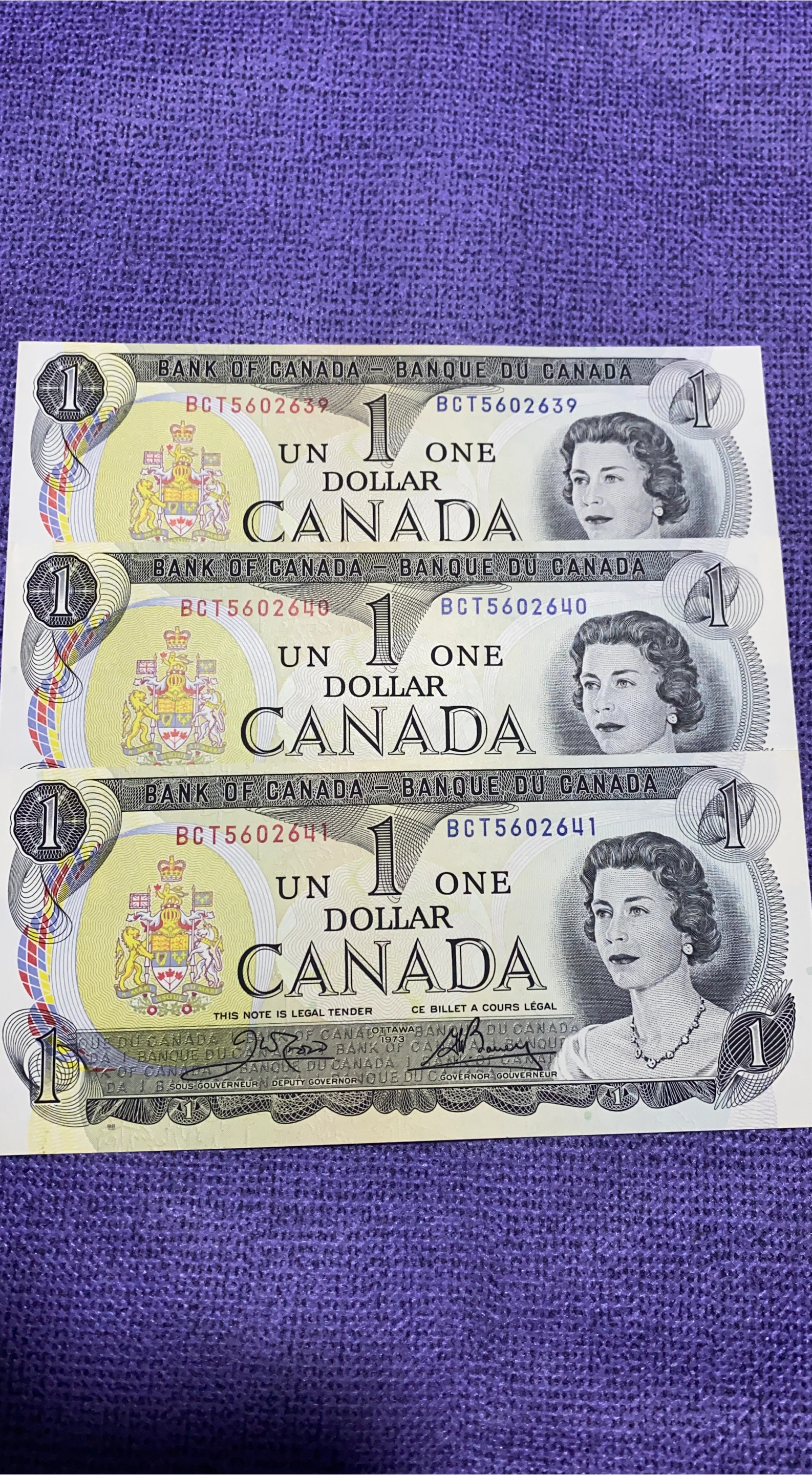 Vintage Bank of Canada $1 Bills thumbnail