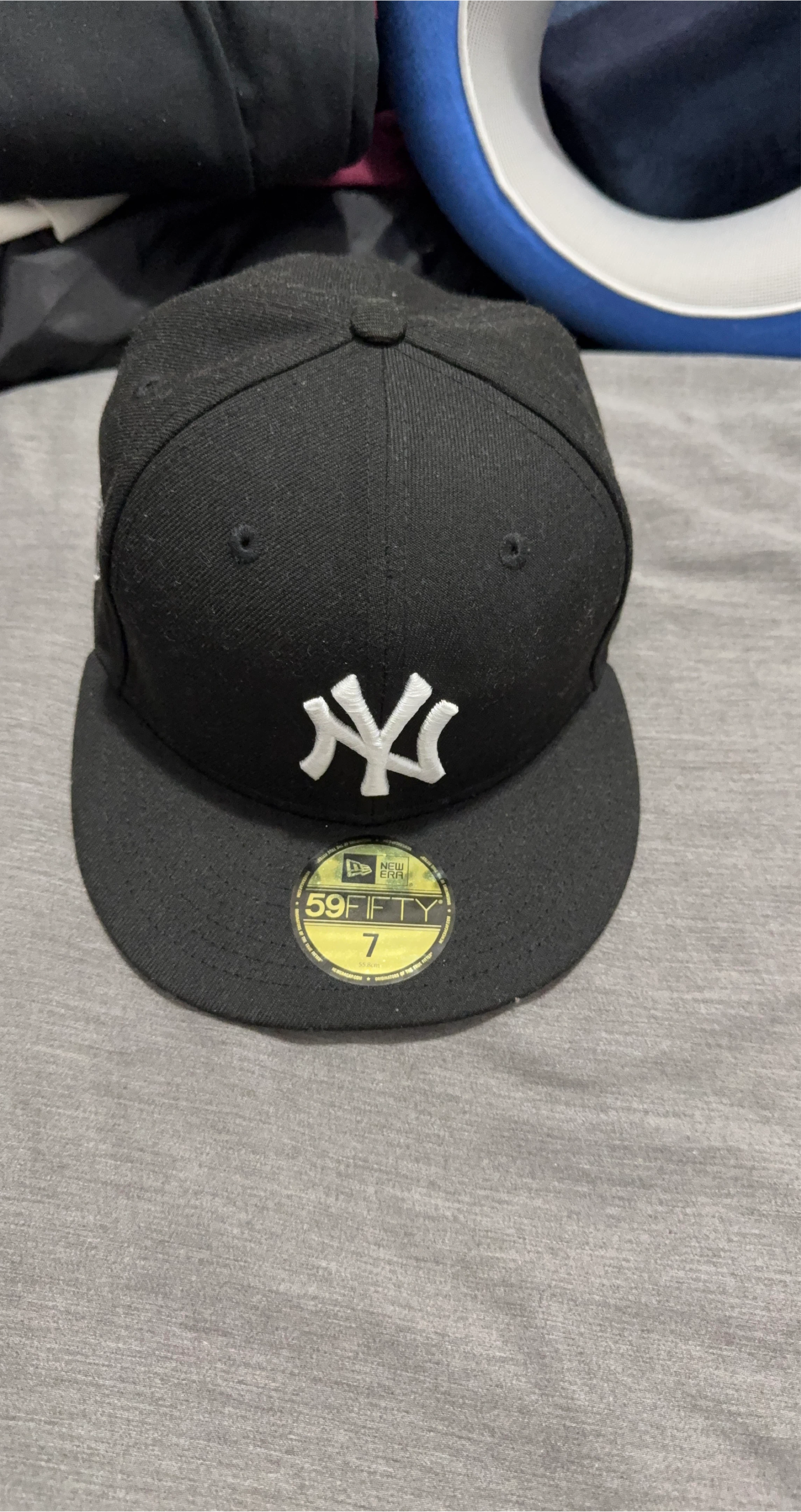 New Era NY Yankees Fitted Hat Size 7 Black thumbnail