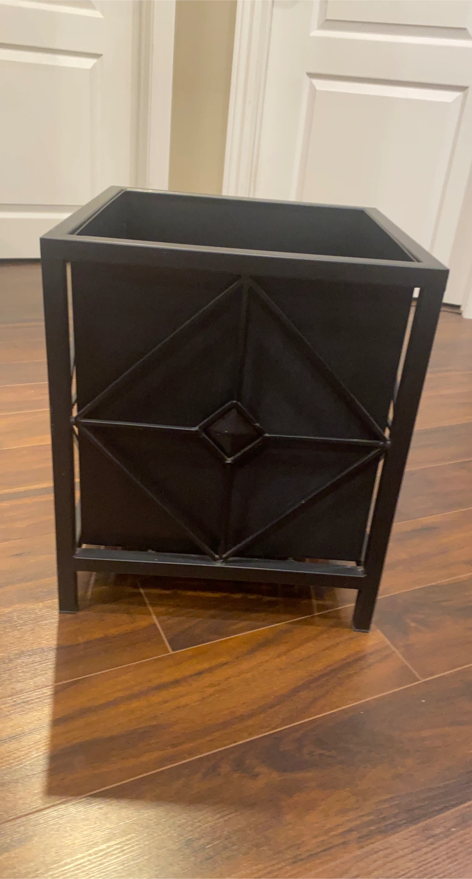 Black Metal Square Planter Box