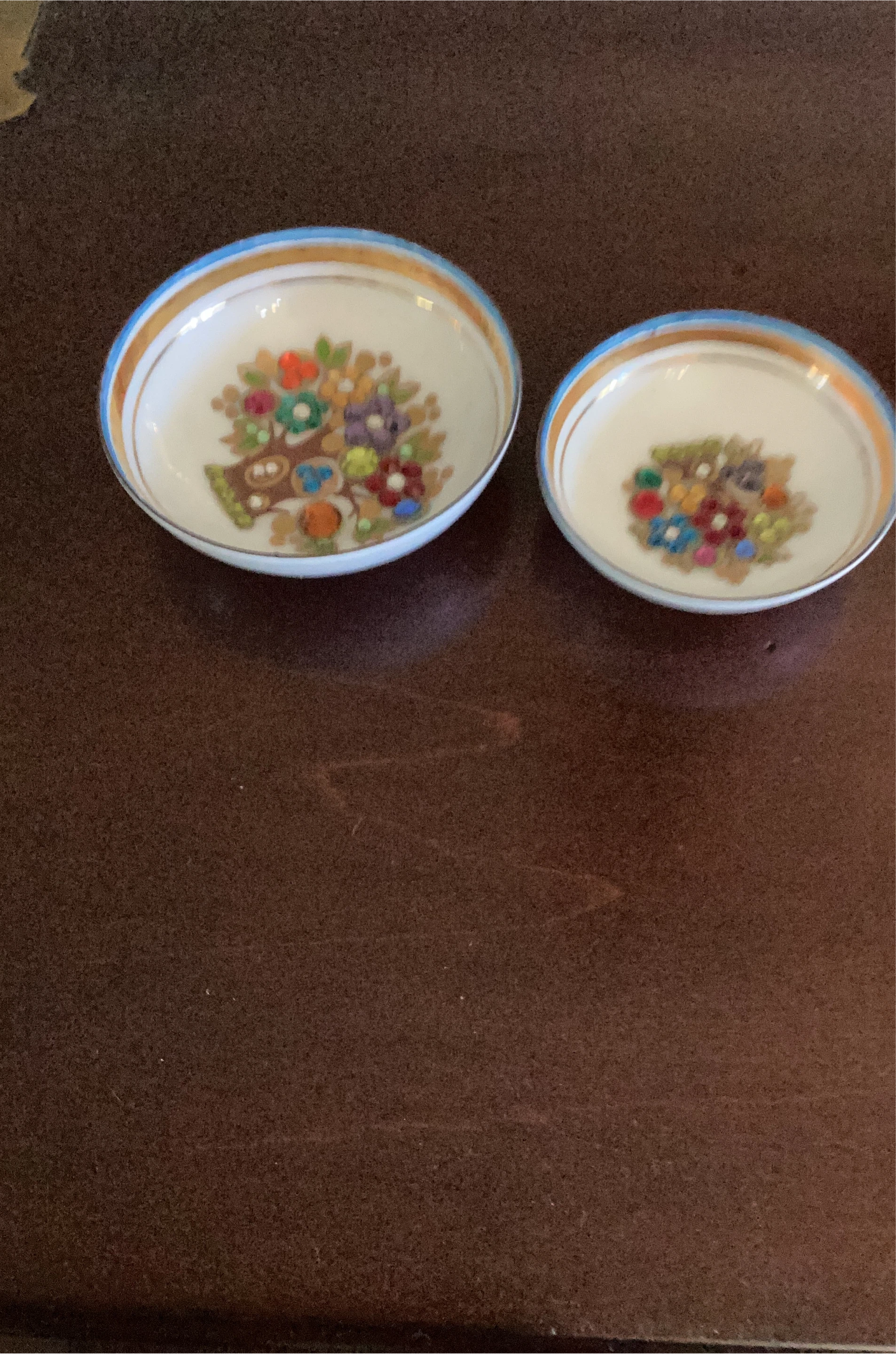 Small Decorative Floral Bowls thumbnail