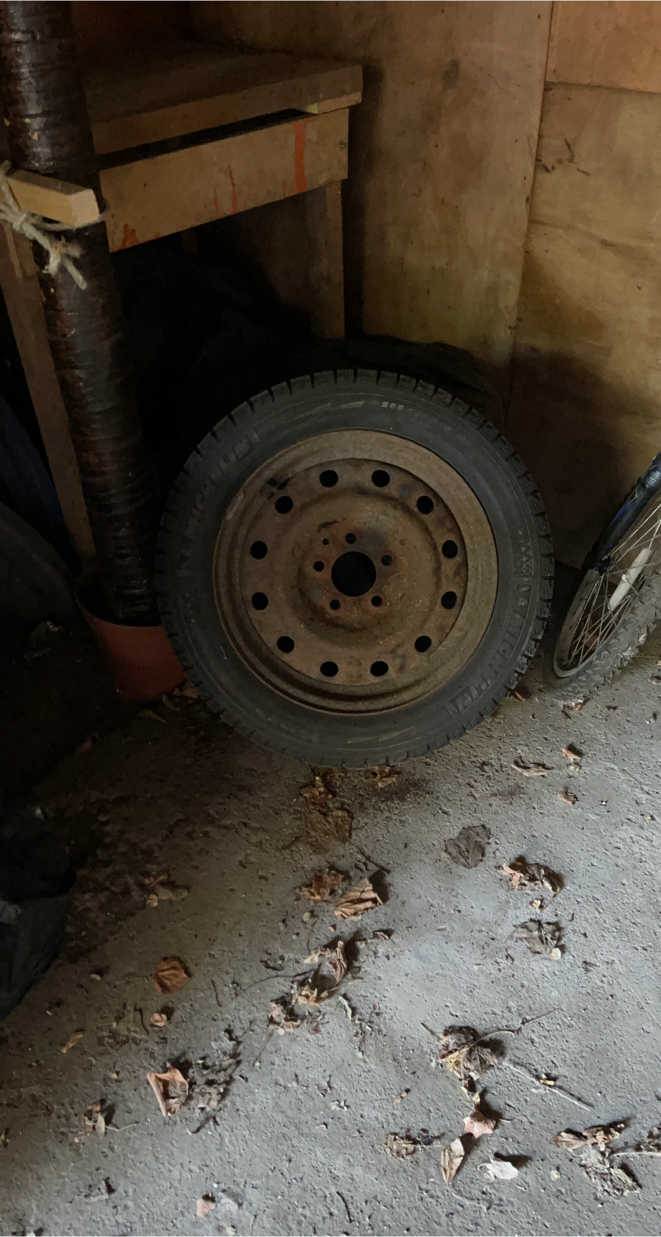 4 Honda civic Winter Michelin Tires with Rims thumbnail