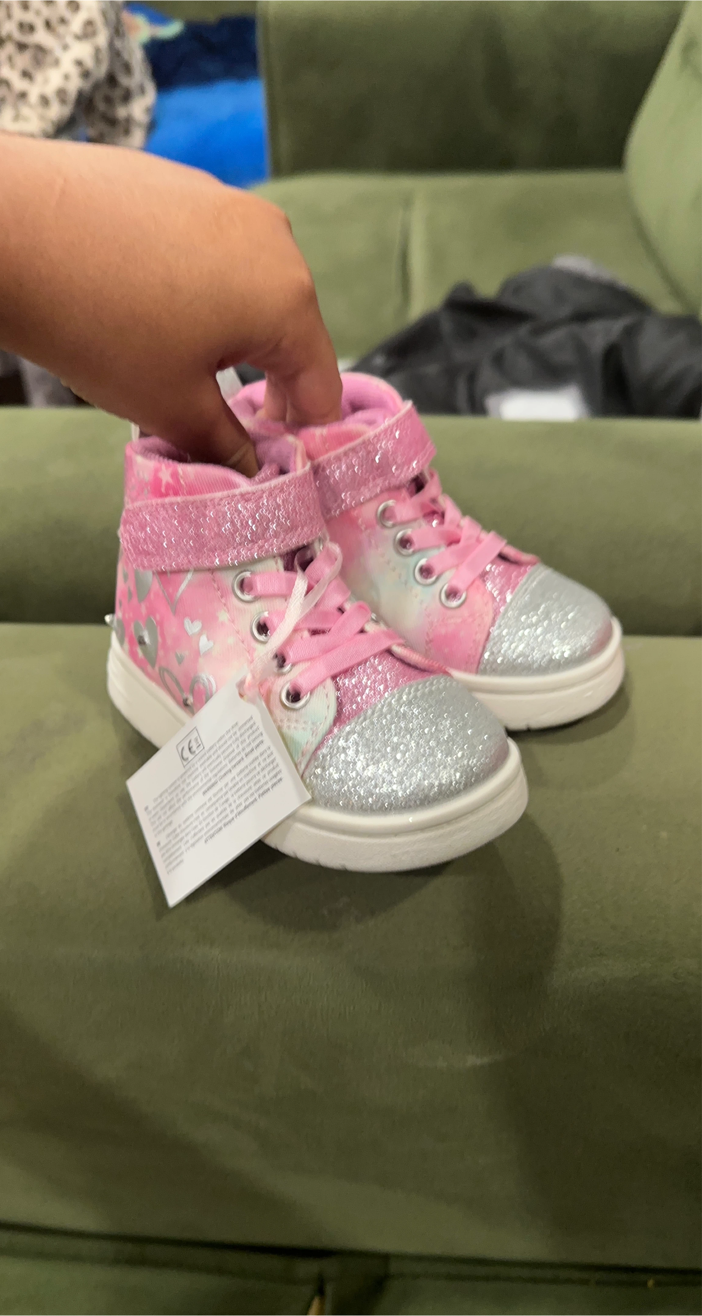 Kelly & Katie Sparklehi Shoes - Size 6 thumbnail
