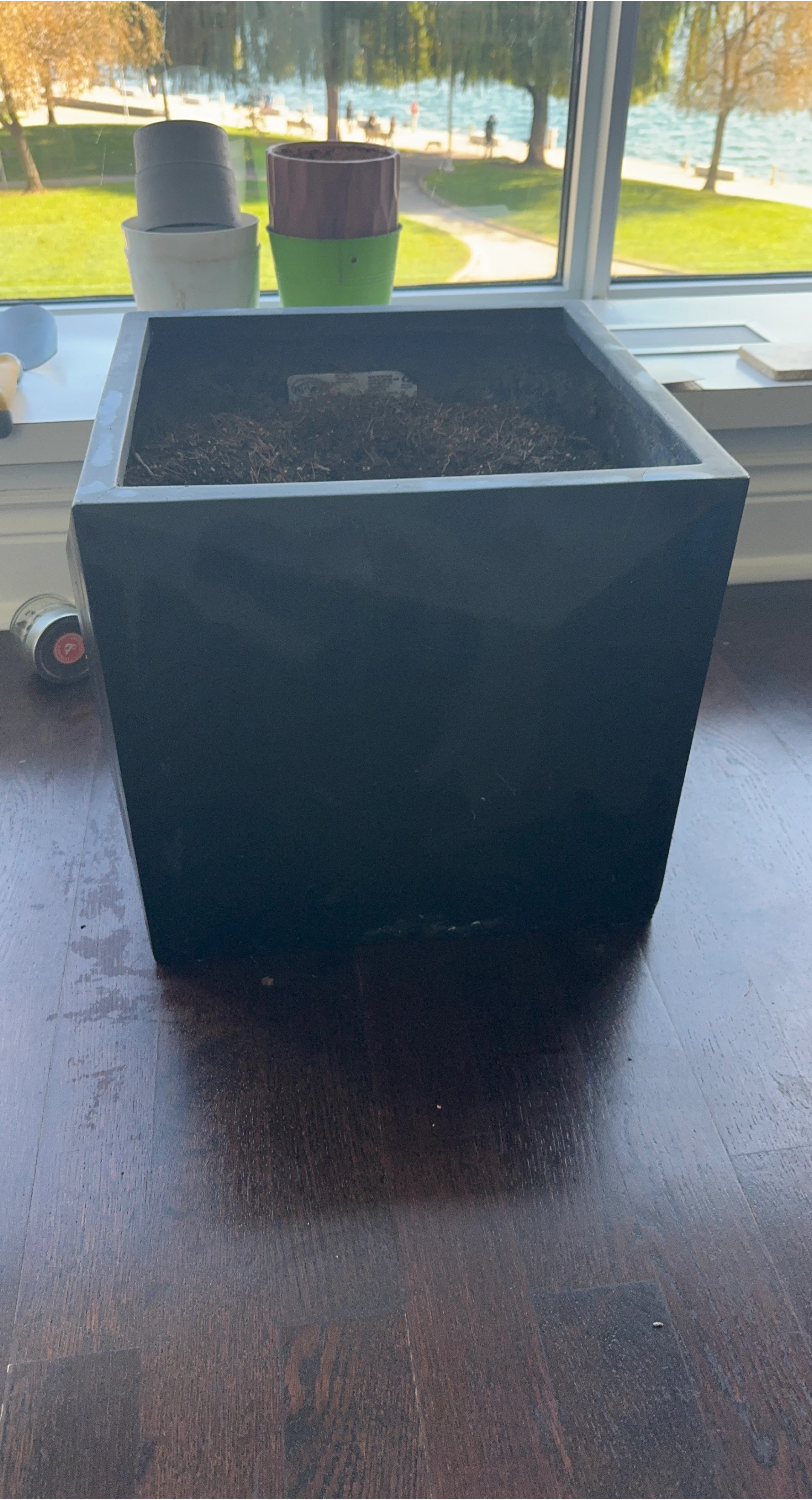 Black Insulted Square Planter (indoor/outdoor) thumbnail
