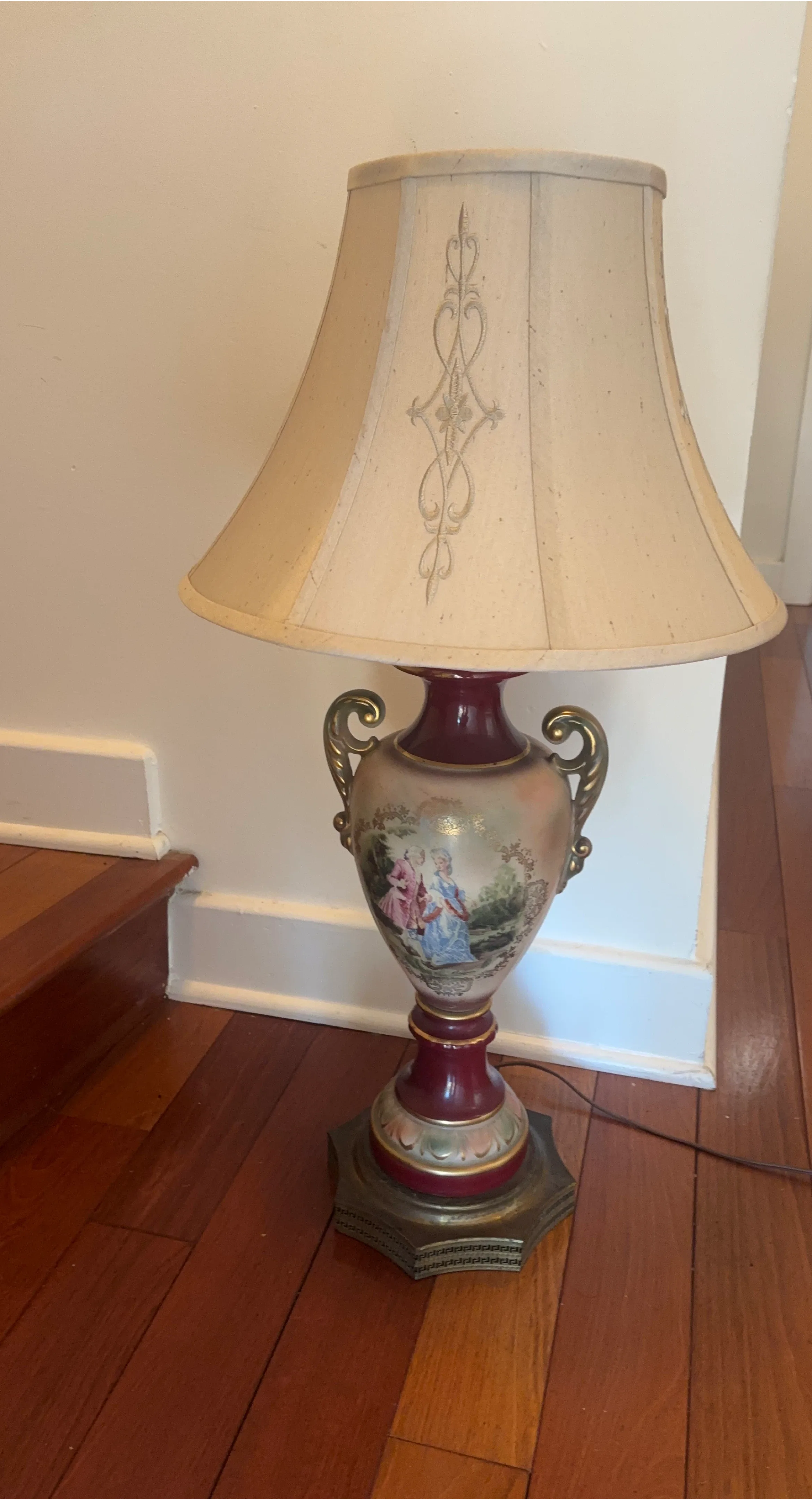 Vintage Baroque Table Lamp