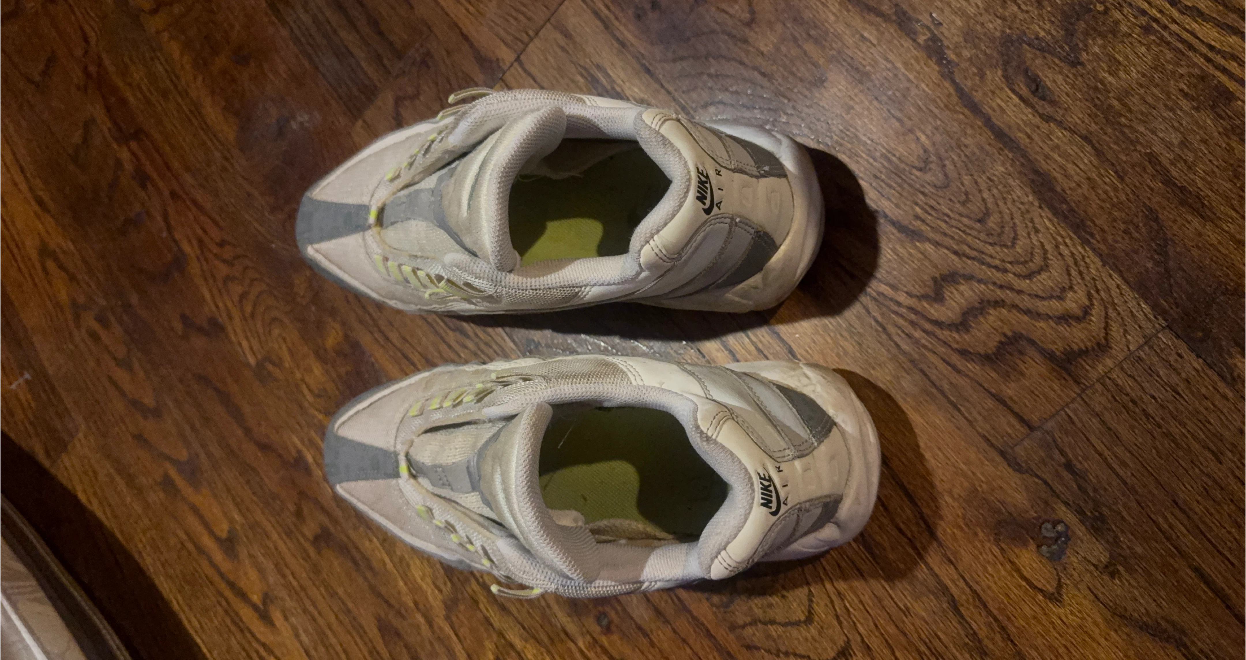 Nike Air Sneakers thumbnail