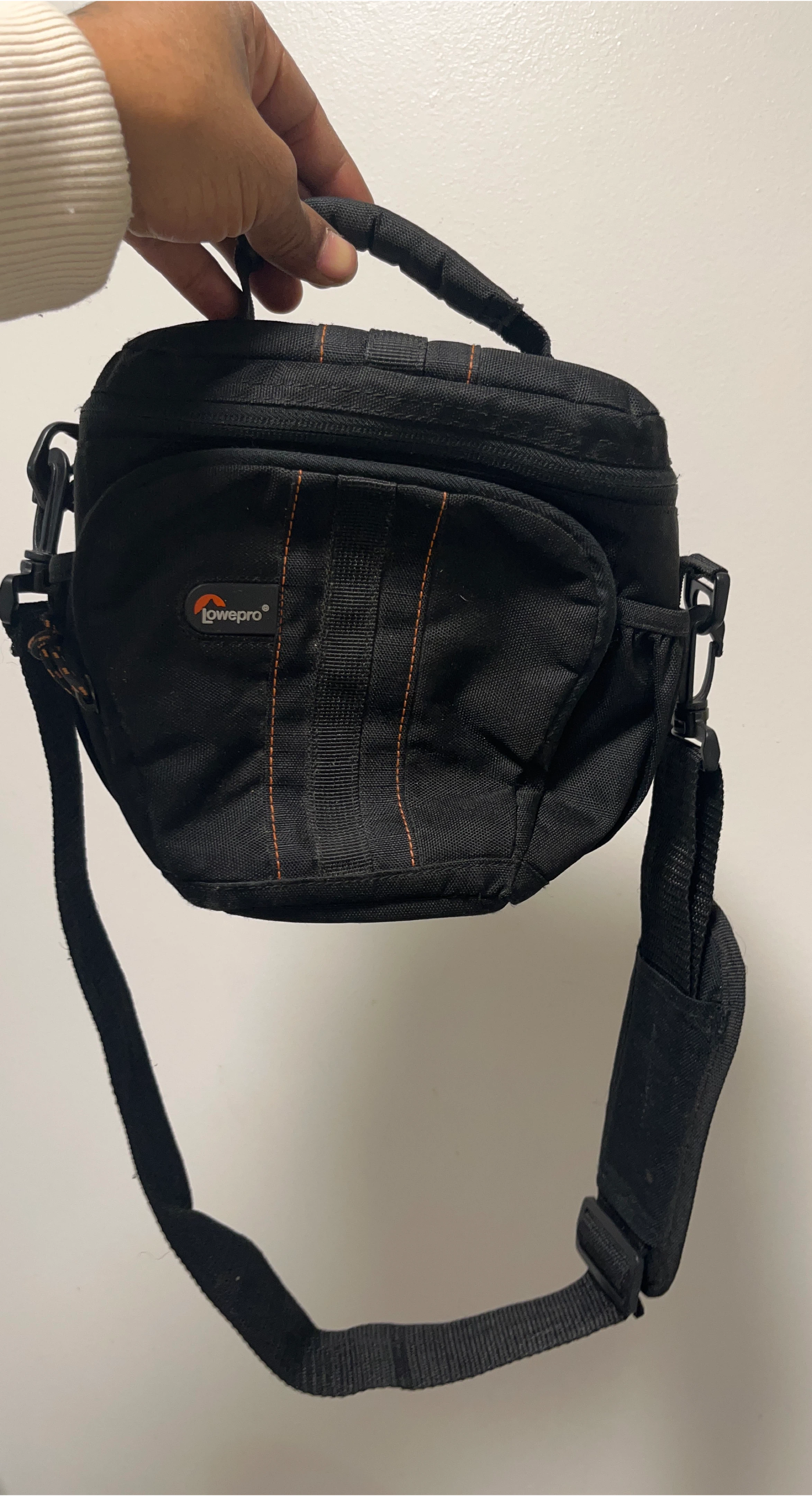 Lowepro Adventura TLZ 25 Camera Bag - Black thumbnail