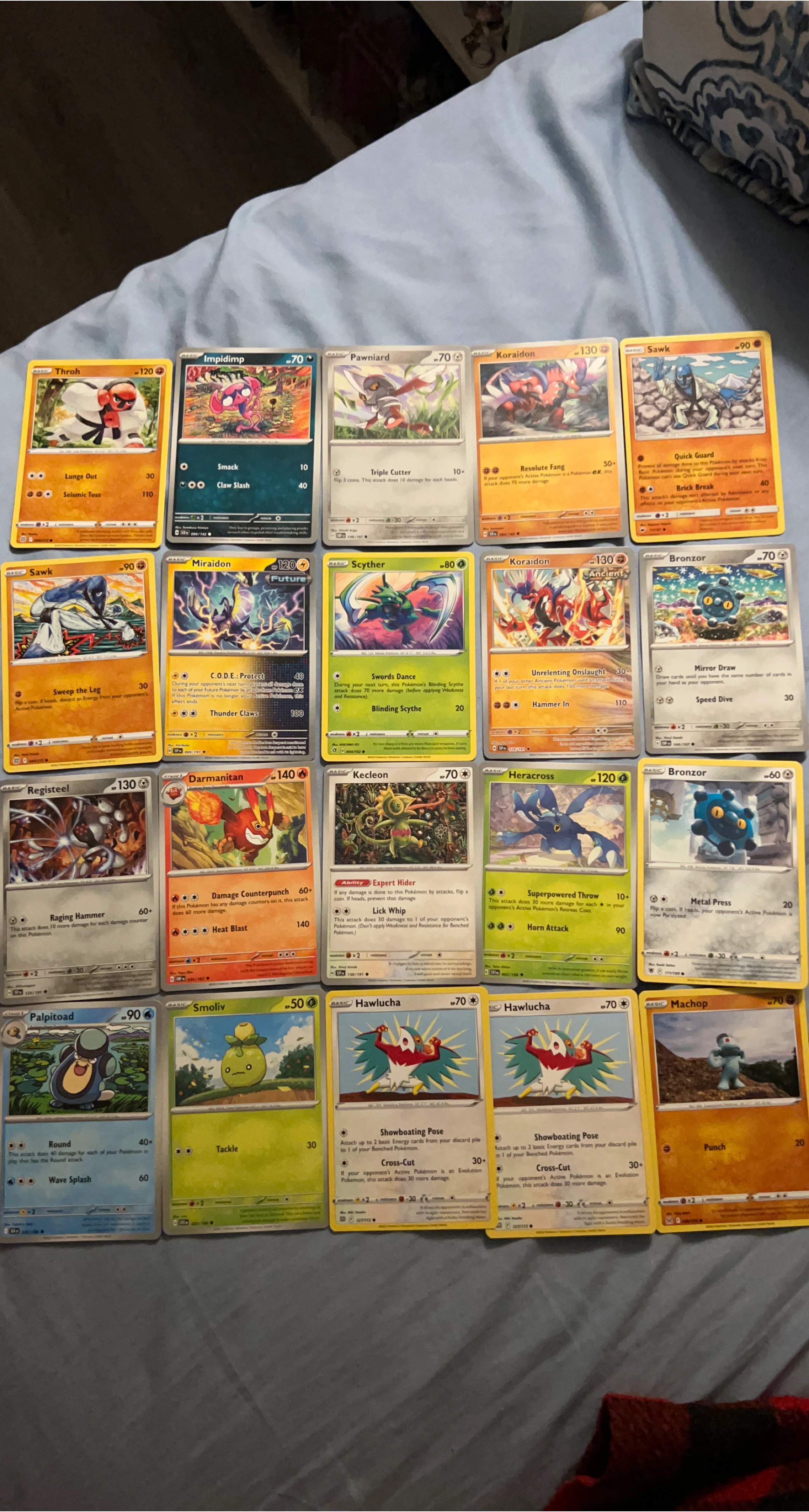 Pokemon Trading Cards - Assorted Collection thumbnail