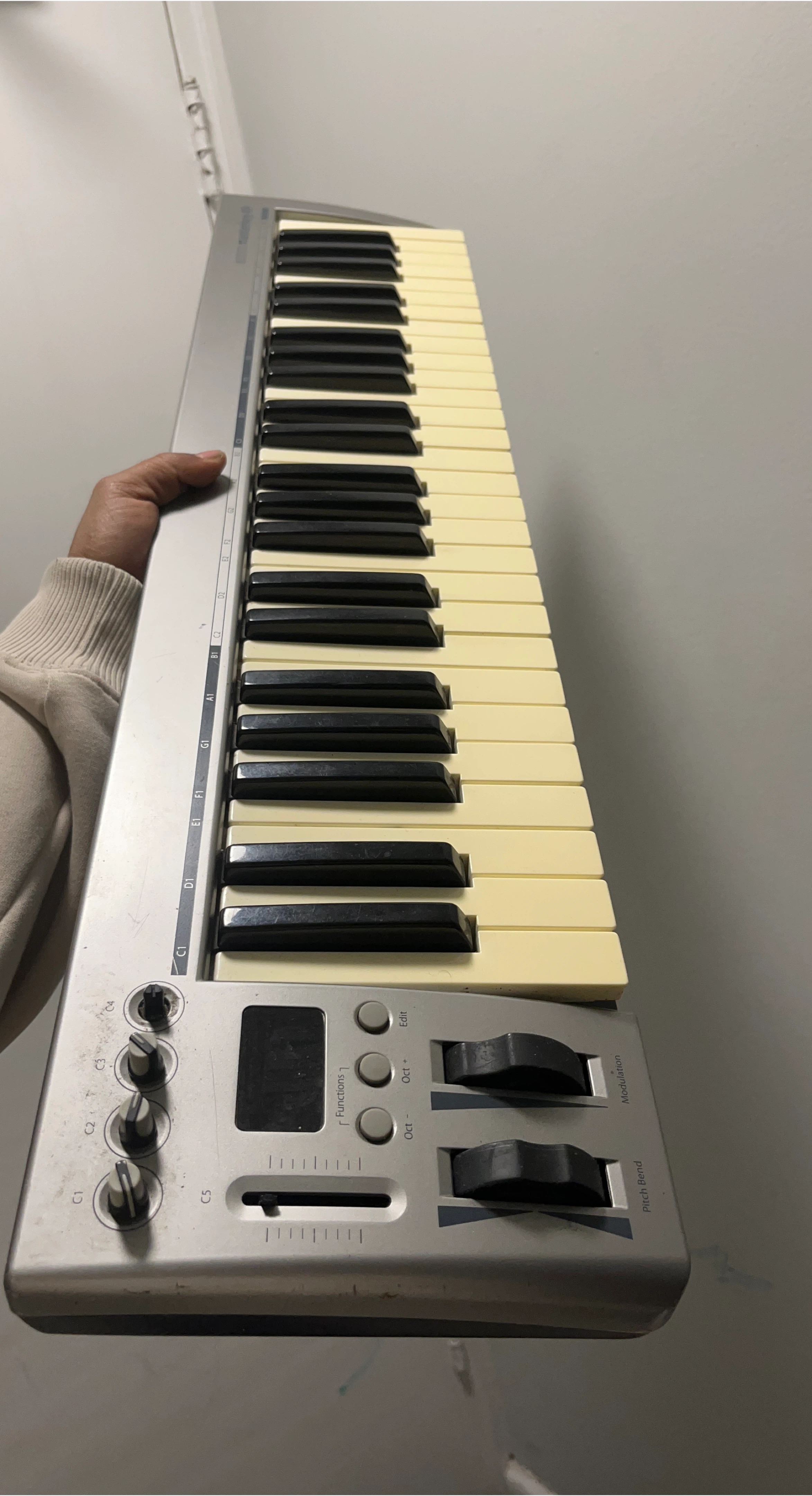 M-Audio Keystation 49e MIDI Keyboard thumbnail